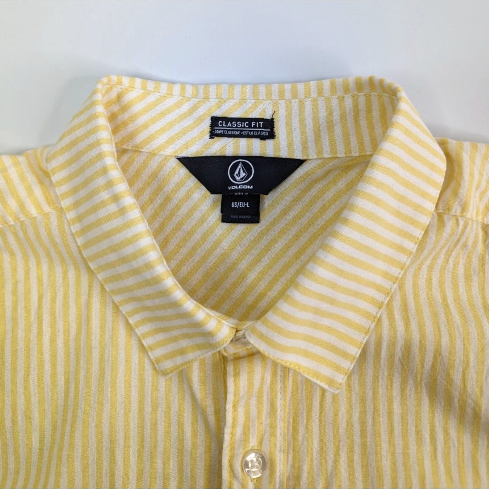 Volcom Volcom Classic Fit Shirt Men Size Large Yellow Stripe Short Sleeve Button-Down Shirt Size US L / EU 52-54 / 3 - 5 Thumbnail