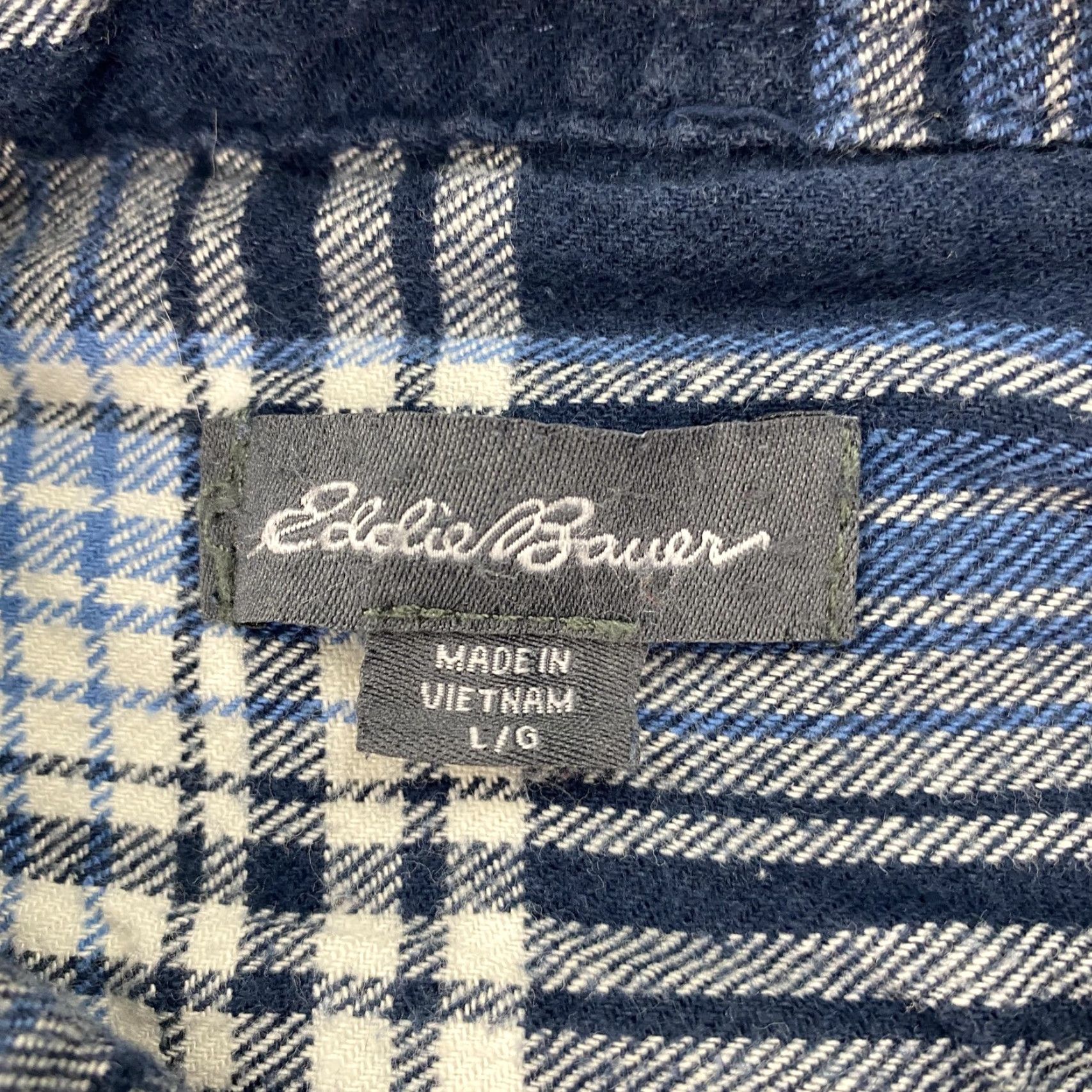 Eddie Bauer VINTAGE Eddie Bauer Flannel Shirt Mens Large Blue Plaid Long Sleeve Button-Up Size US L / EU 52-54 / 3 - 5 Thumbnail