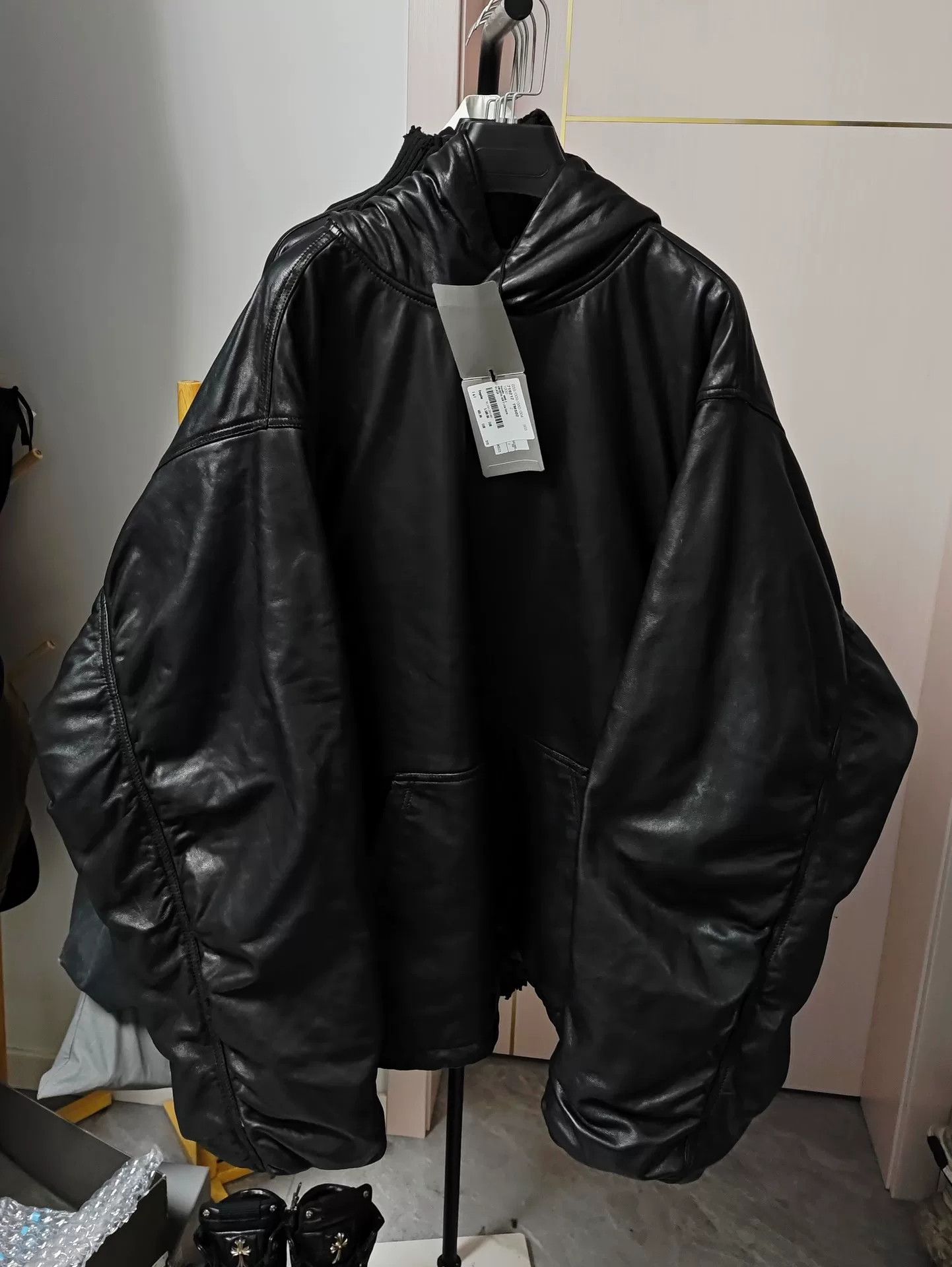 Balenciaga Balenciaga Black Leather Pullover Jacket Size US M / EU 48-50 / 2 - 1 Thumbnail