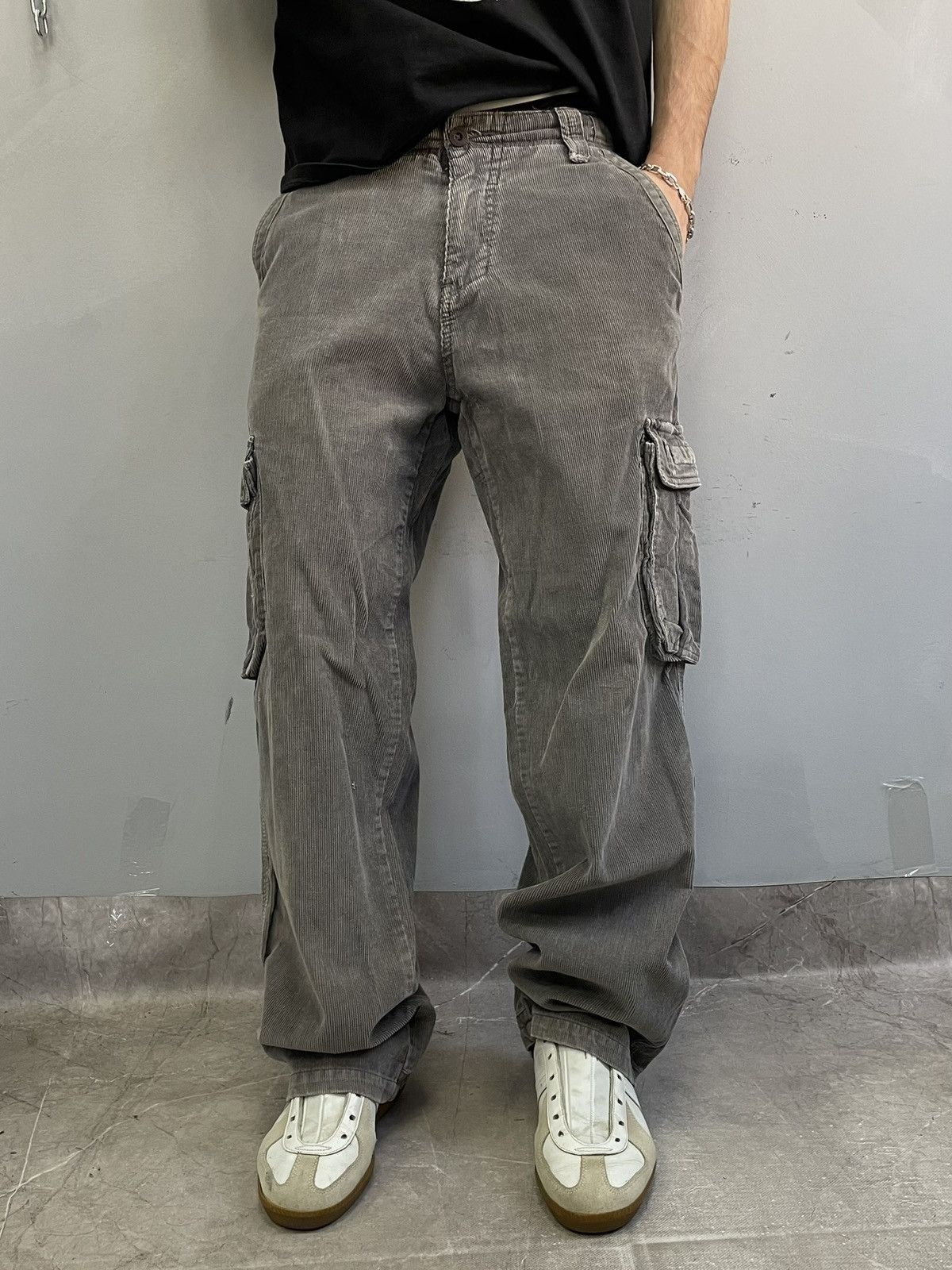 Billabong Velvet surf Billabong Gray Corduroy Cargo Pants Y2K Skater Size US 30 / EU 46 - 1 Thumbnail