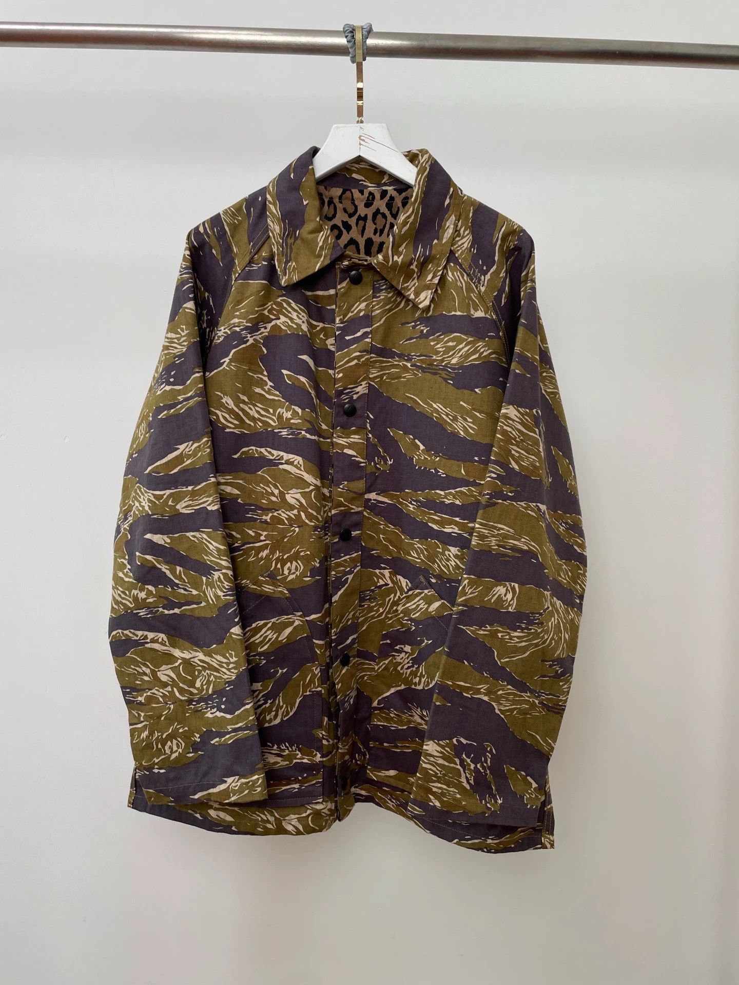 Needles Needles Reversible Jacket Tiger Camo + Leopard Print S Size US S / EU 44-46 / 1 - 1 Thumbnail