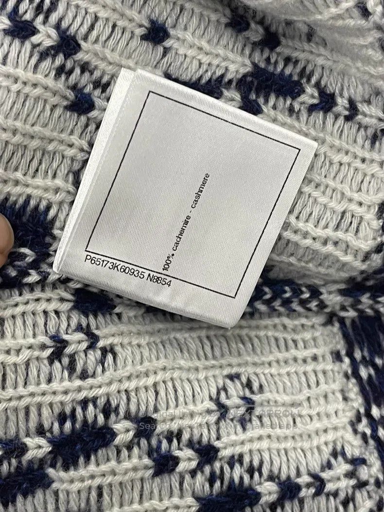 Chanel Chanel Colour block No. 5 letter cashmere knitted cardigan Size XS / US 0-2 / IT 36-38 - 7 Thumbnail