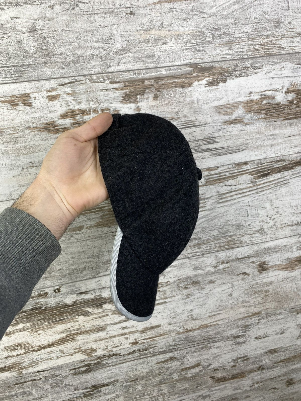 Armani × Emporio Armani × Vintage Mens Vintage Armani jeans wool cap hats Emporio exchange Size ONE SIZE - 3 Thumbnail