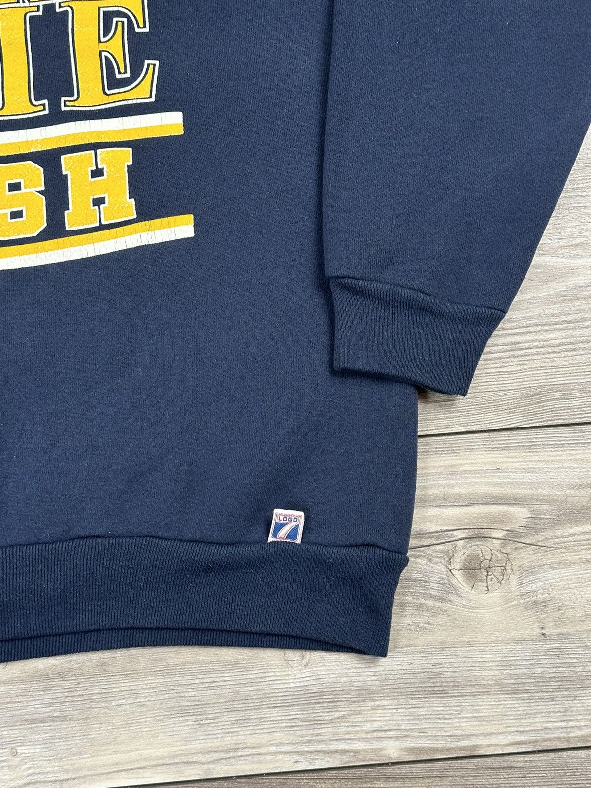 Vintage Vintage 90’s University Of Notre Dame Logo 7 Crewneck Size US L / EU 52-54 / 3 - 3 Thumbnail