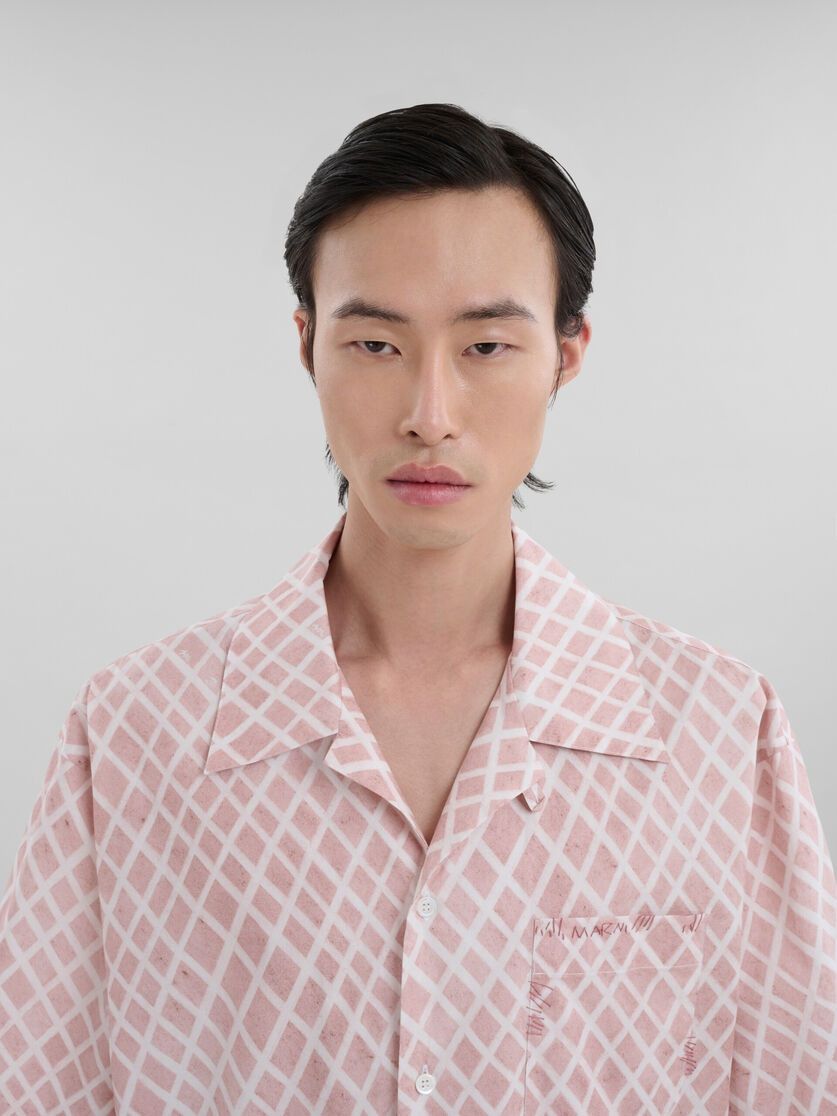 Marni o1w1db11125 Printed Short Sleeve Shirt in Pink Size US XL / EU 56 / 4 - 4 Thumbnail