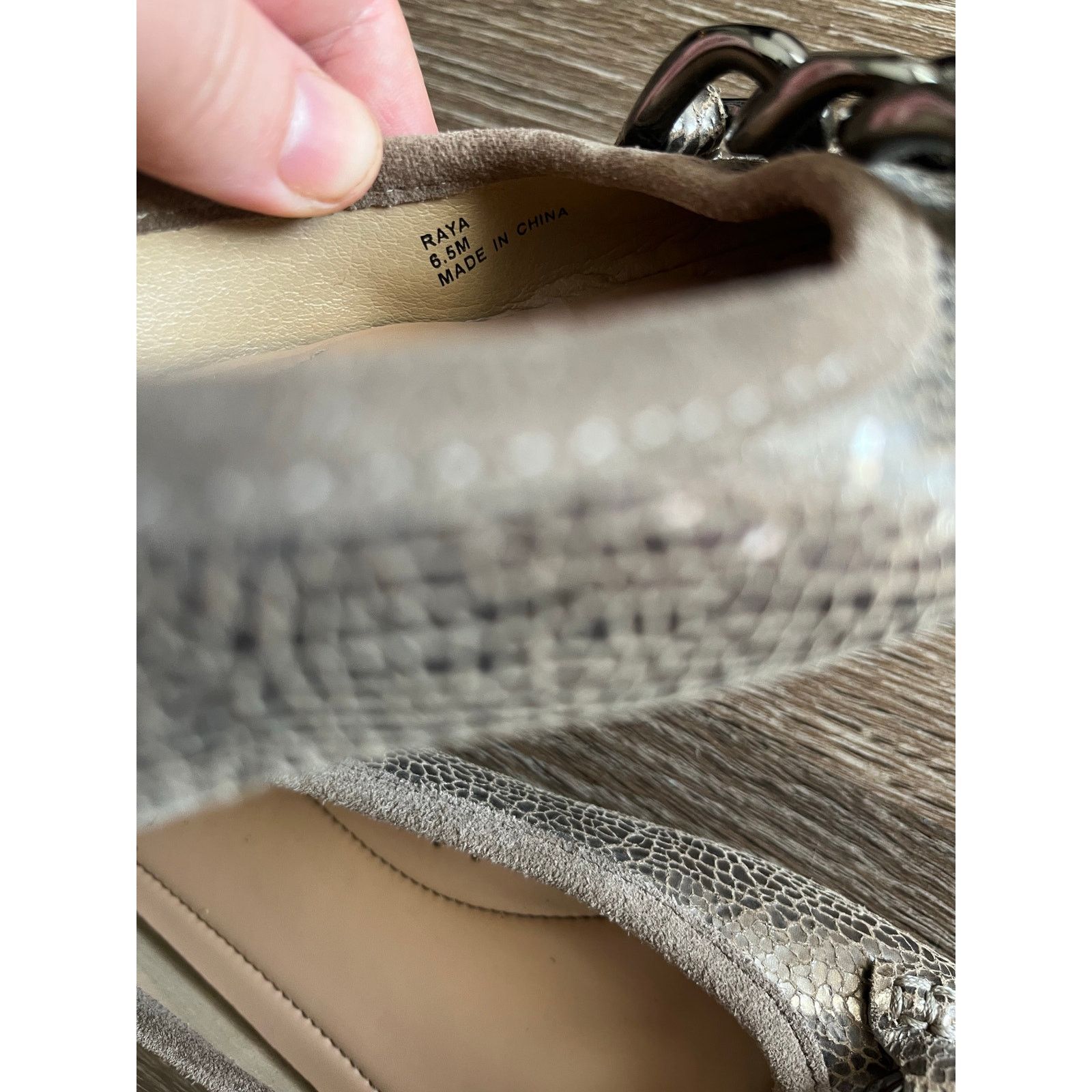 Donald Pliner DONALD PLINER Raya Pebbled Leather Flat Womens 6.5 Metallic Size US 6.5 / IT 36.5 - 3 Thumbnail