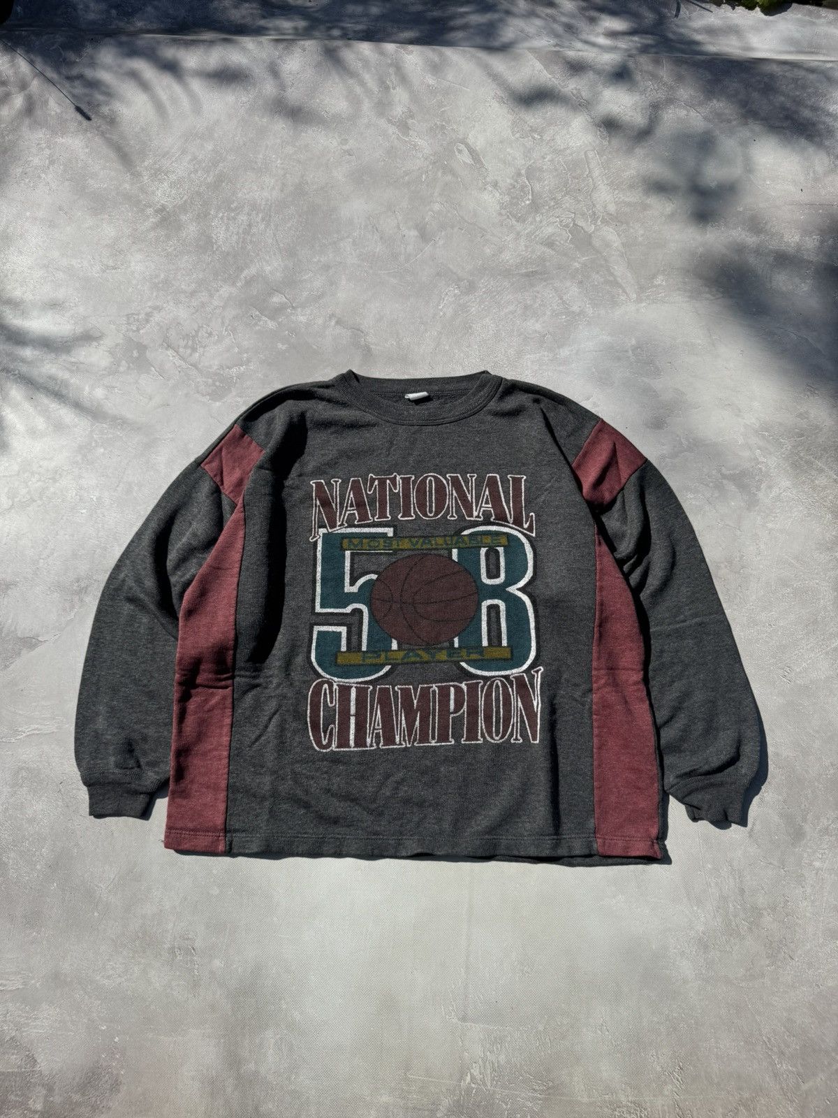 Vintage 80s-90s Sweatshirt National Basketball Champion #58 Size US M / EU 48-50 / 2 - 1 Thumbnail