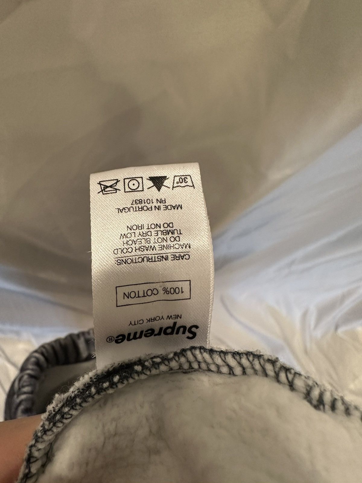 Supreme Supreme Logo Sweatpants Size US 31 - 6 Thumbnail