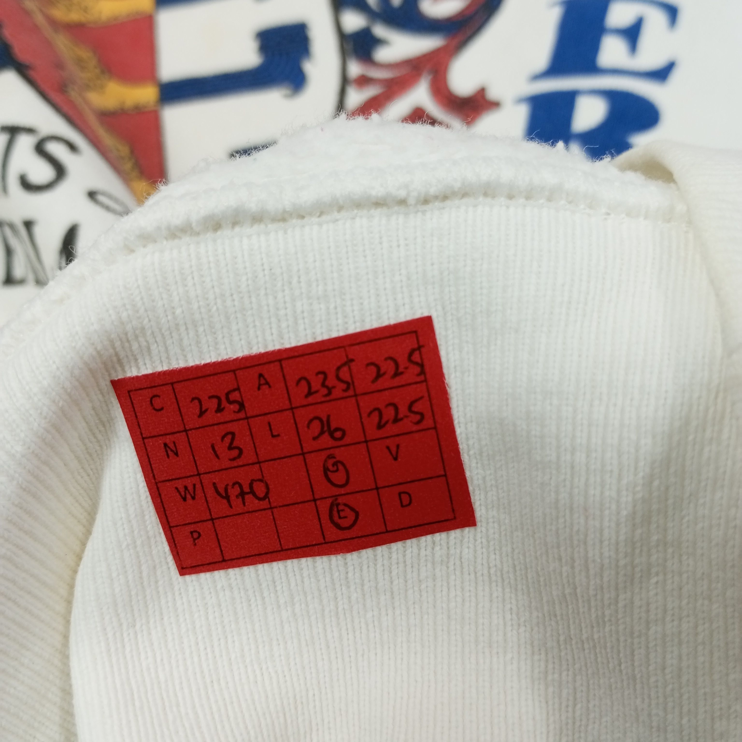 Vintage Buckley's Tavern Cumberland England Sweatshirt c225n13 Size US L / EU 52-54 / 3 - 11 Thumbnail