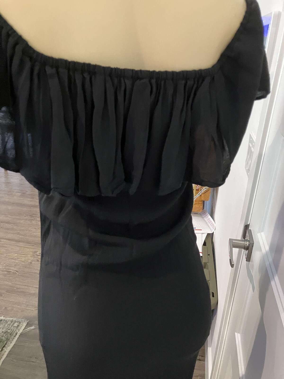 Other NWOT Black Off-Shoulder Maxi Dress with Ruffle Detail Size XS / US 0-2 / IT 36-38 - 7 Thumbnail