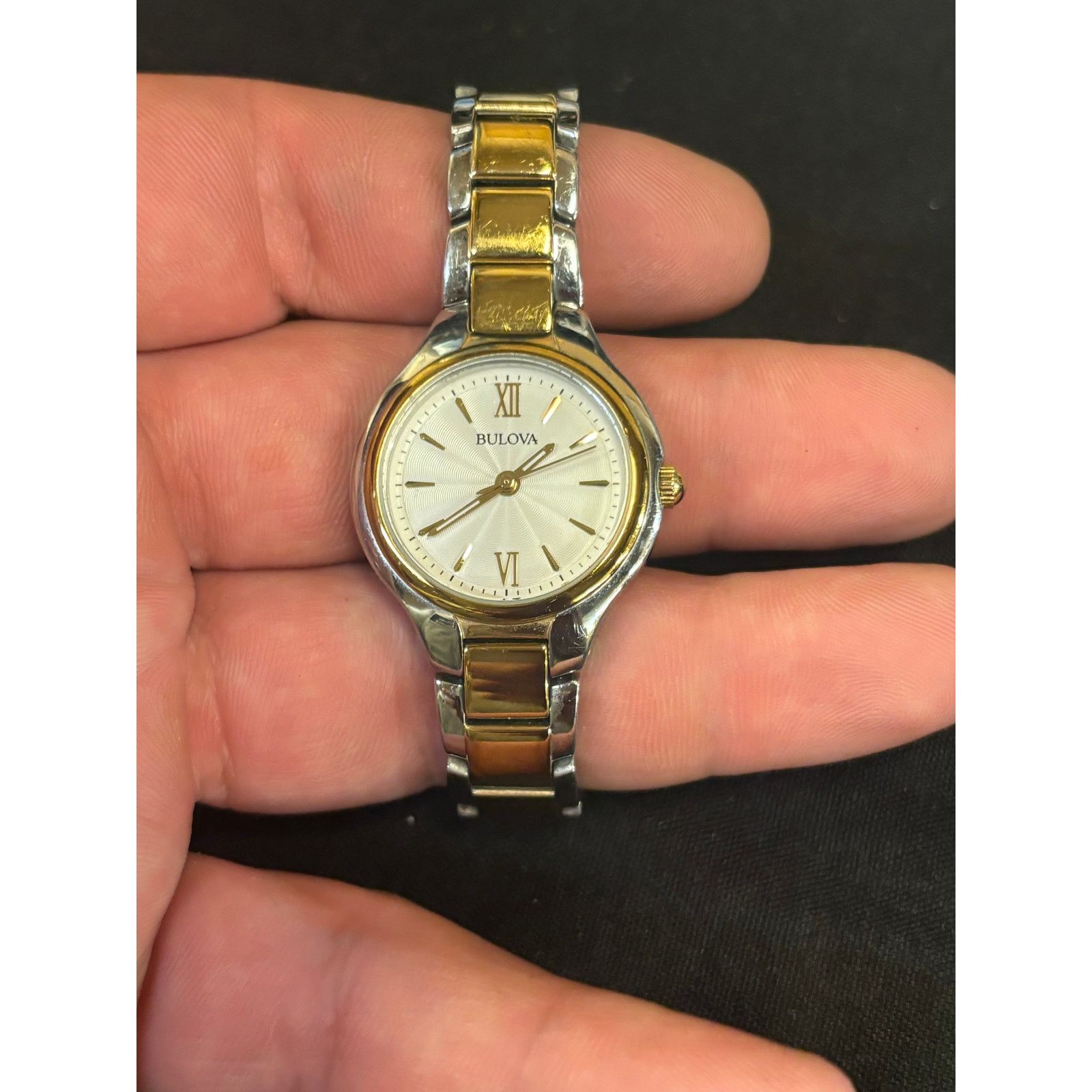 Bulova Bulova 98L217 Classic 2-Tone Women’s Watch! New Battery! Size ONE SIZE - 3 Thumbnail