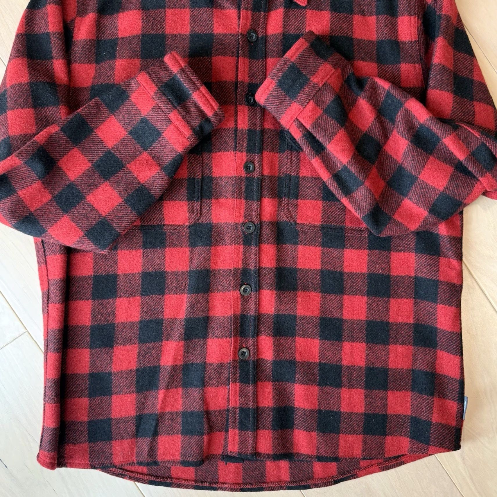 Vintage VINTAGE Woolrich Wool Shirt Large Red Buffalo Plaid Long Sleeve Button-Down Mens Wool Shirt Size US L / EU 52-54 / 3 - 5 Thumbnail