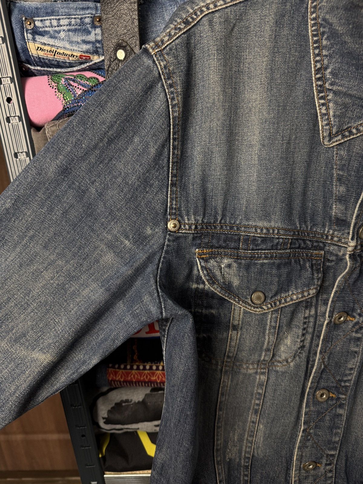 Dolce & Gabbana Vintage Dolce Gabbana Denim Jacket D&G Logo Destrised Y2K Size US L / EU 52-54 / 3 - 10 Thumbnail
