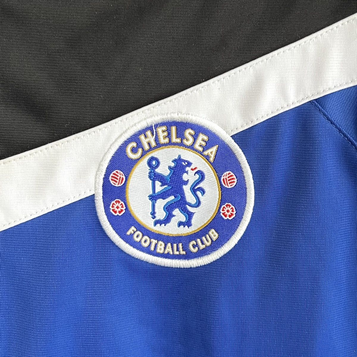 Adidas × Chelsea Soccer × Vintage Vintage Adidas Chelsea 2000s Fleece Jacket Zip Soccer Size US XL / EU 56 / 4 - 4 Thumbnail