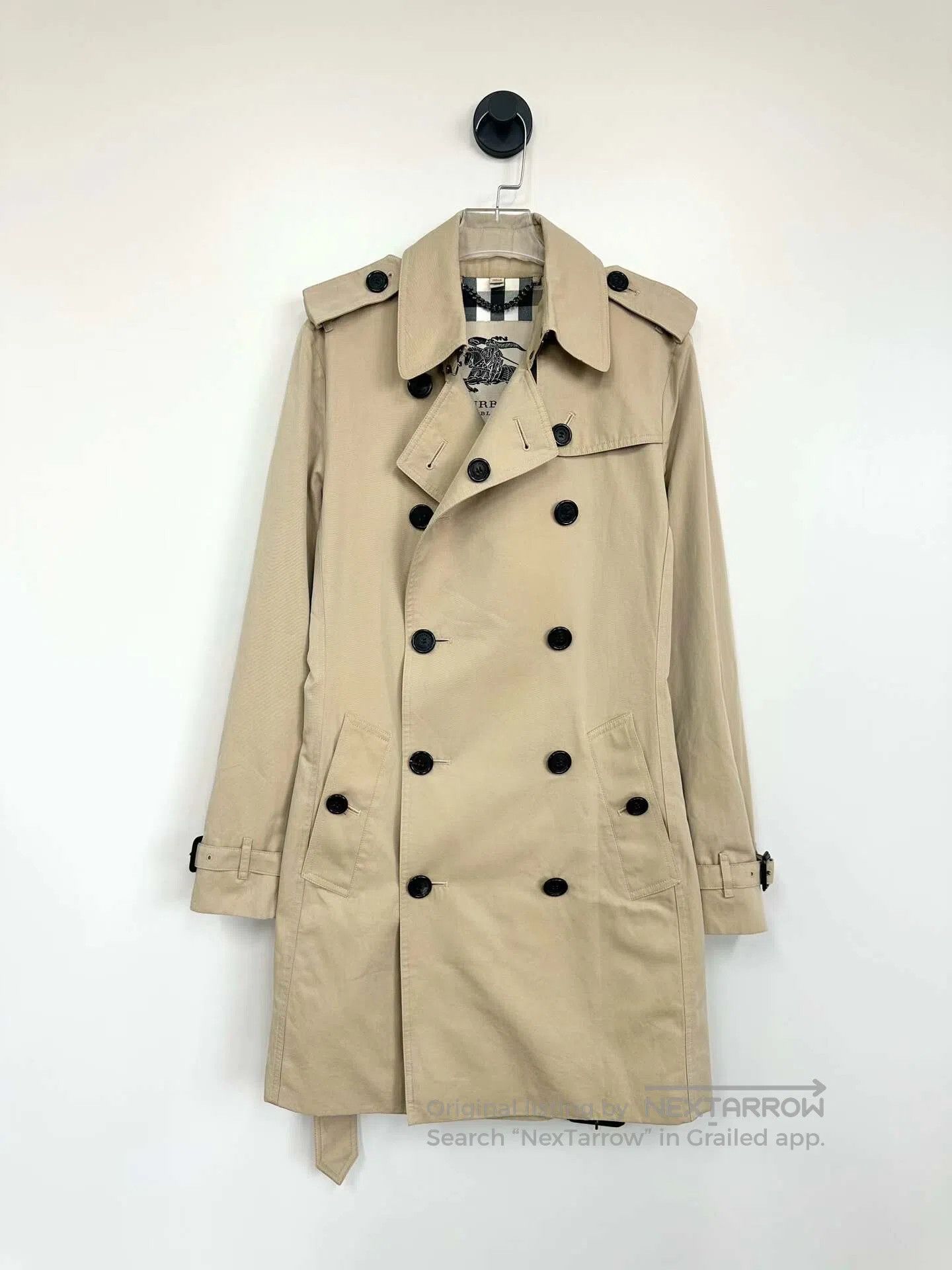 Burberry Burberry Classic Khaki Double-breasted Lined Plaid Trench Size XS / US 0-2 / IT 36-38 - 1 Thumbnail