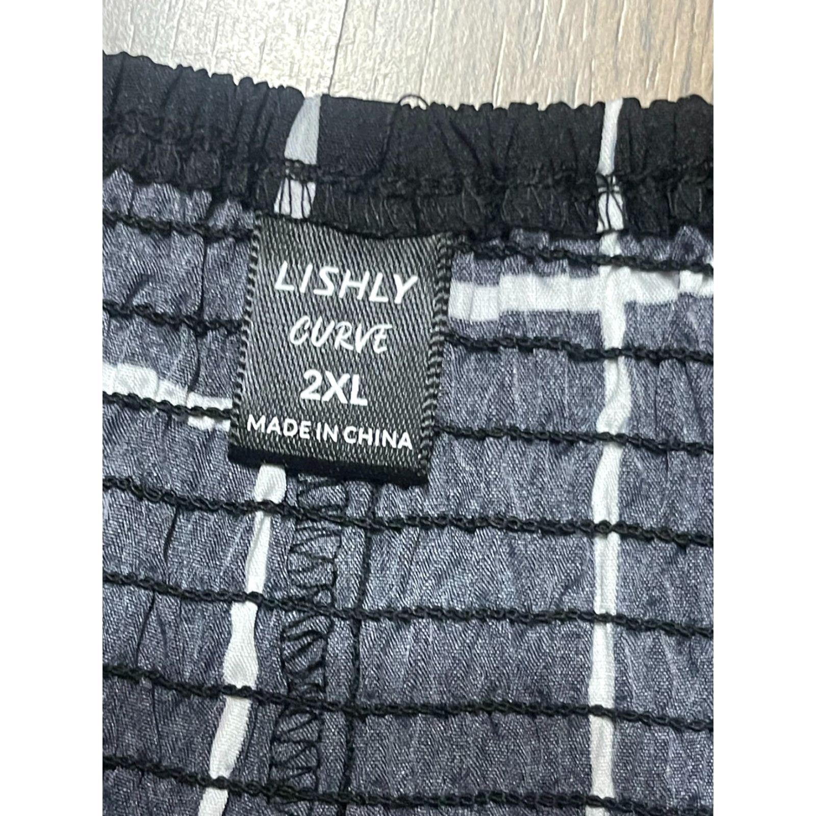 Vintage LISHLY Pants, Women’s 2XL, Black White, Wide Leg, Drawstring, Casual, Ankle, Regular, Inseam 26 in, Check Pattern, 2XL Womens, Fall Spring Summer Size 40" / US 18 - 6 Thumbnail