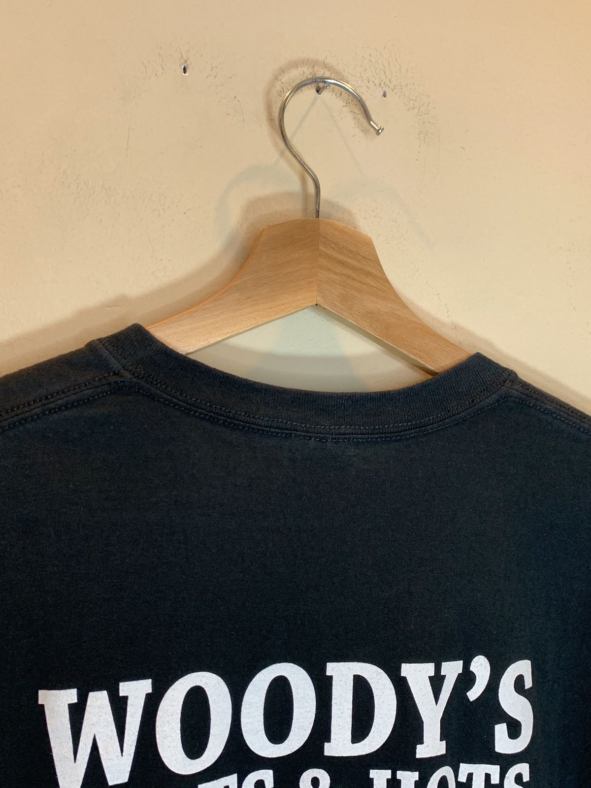 Vintage *RARE* Vintage Woody’s Brats & Hots Pinup Glizzy NY T-Shirt Size US XL / EU 56 / 4 - 4 Thumbnail