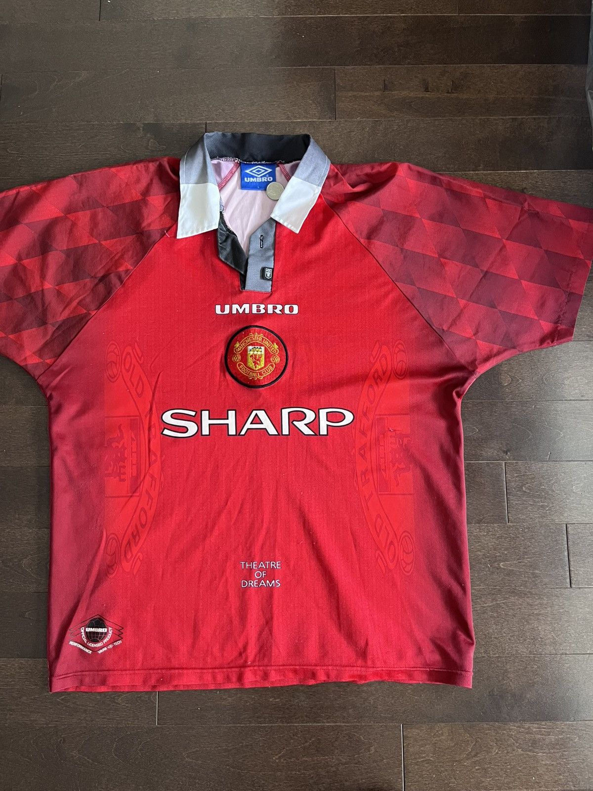 Umbro Vintage Manchester United 1996-1998 Umbro Football Kit Sz L Size US L / EU 52-54 / 3 - 1 Thumbnail
