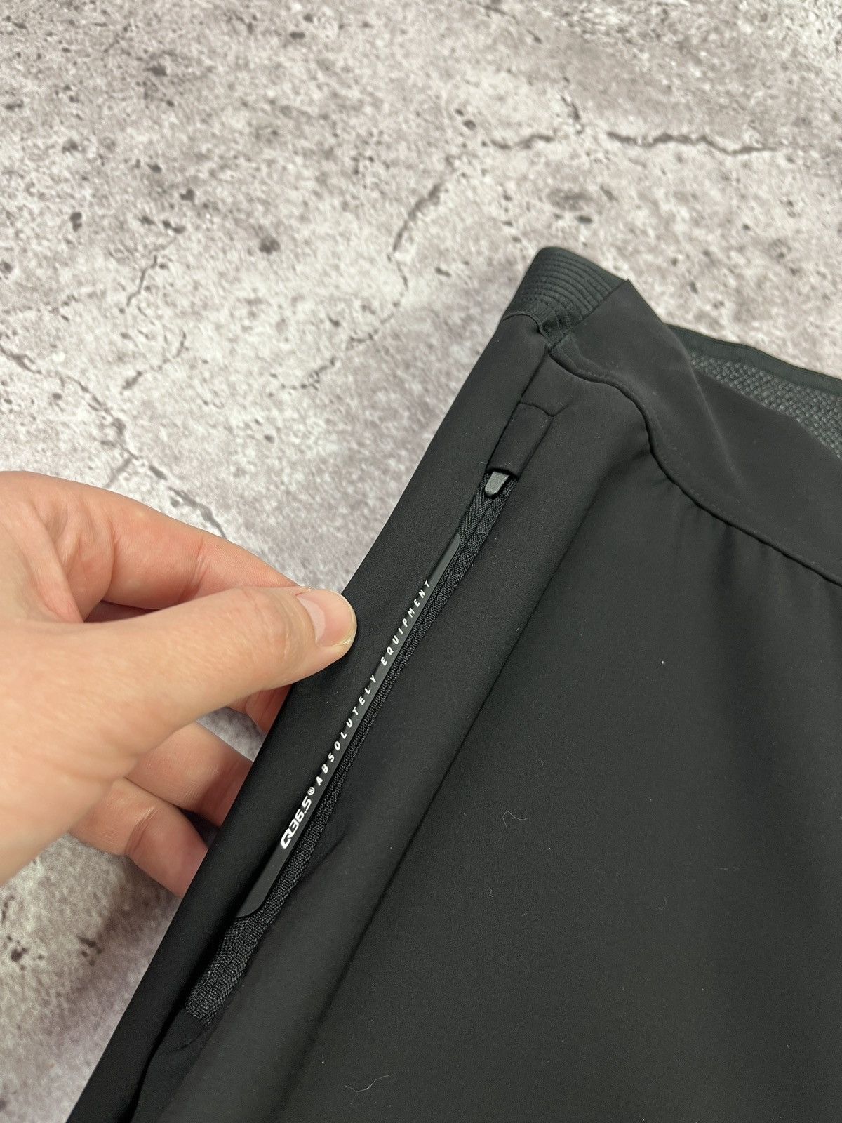 Other Q36.5 Pro Cycling Team Technical Shorts Black 🇮🇹 Activewear Size US 34 / EU 50 - 6 Thumbnail