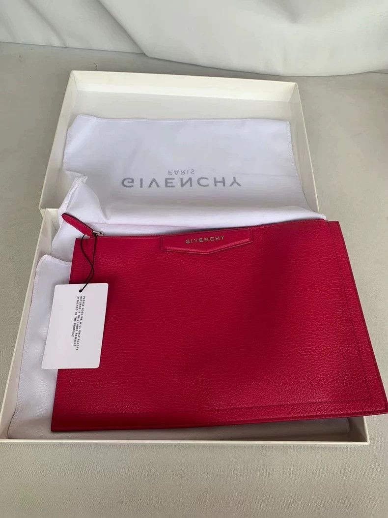 Givenchy Givenchy GVC Magenta Handbag Size ONE SIZE - 1 Thumbnail
