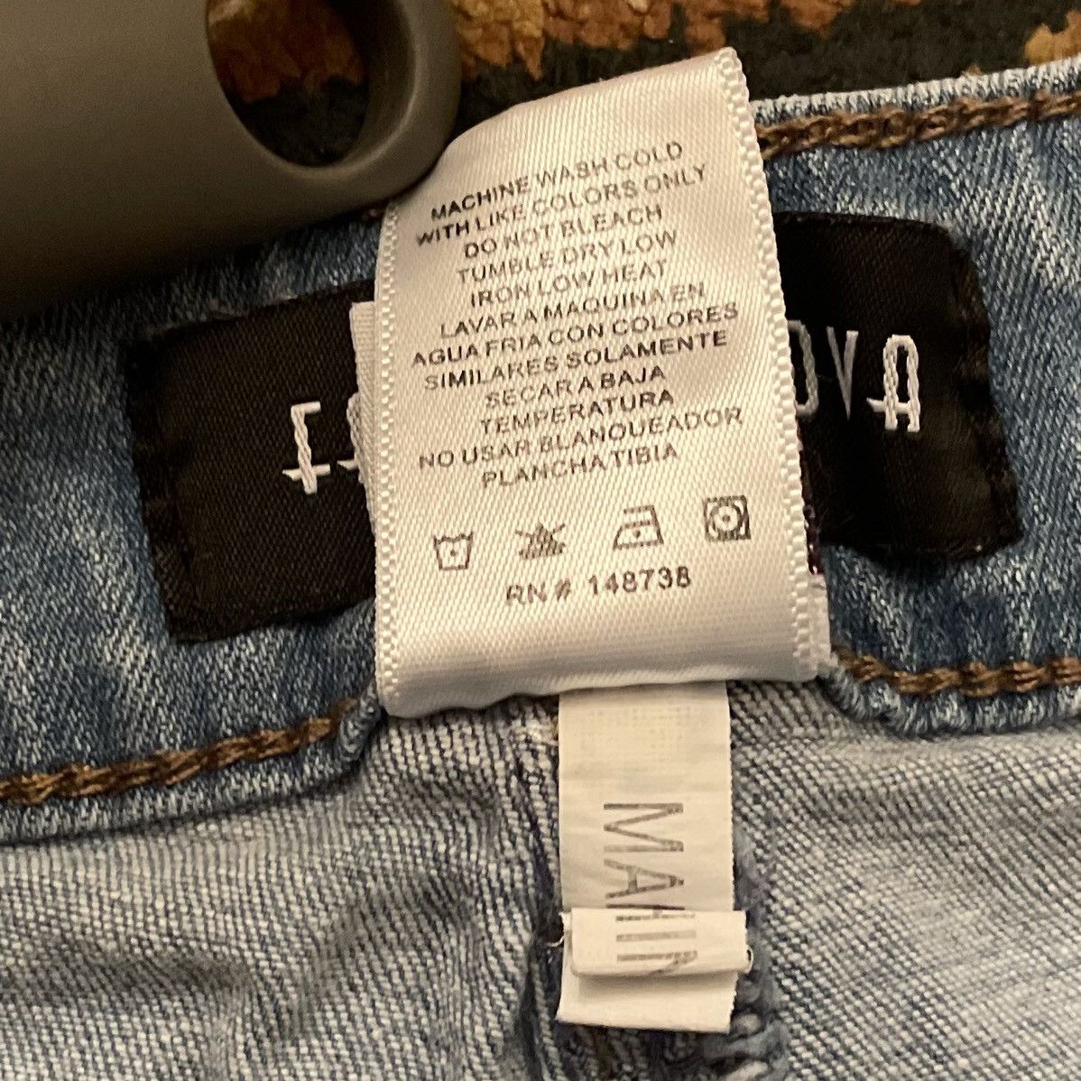 Fashion Nova VTG Fashion Nova Light Blue Distressed Skinny Jeans Size 0 Size 25" / US 0 / IT 36 - 8 Thumbnail