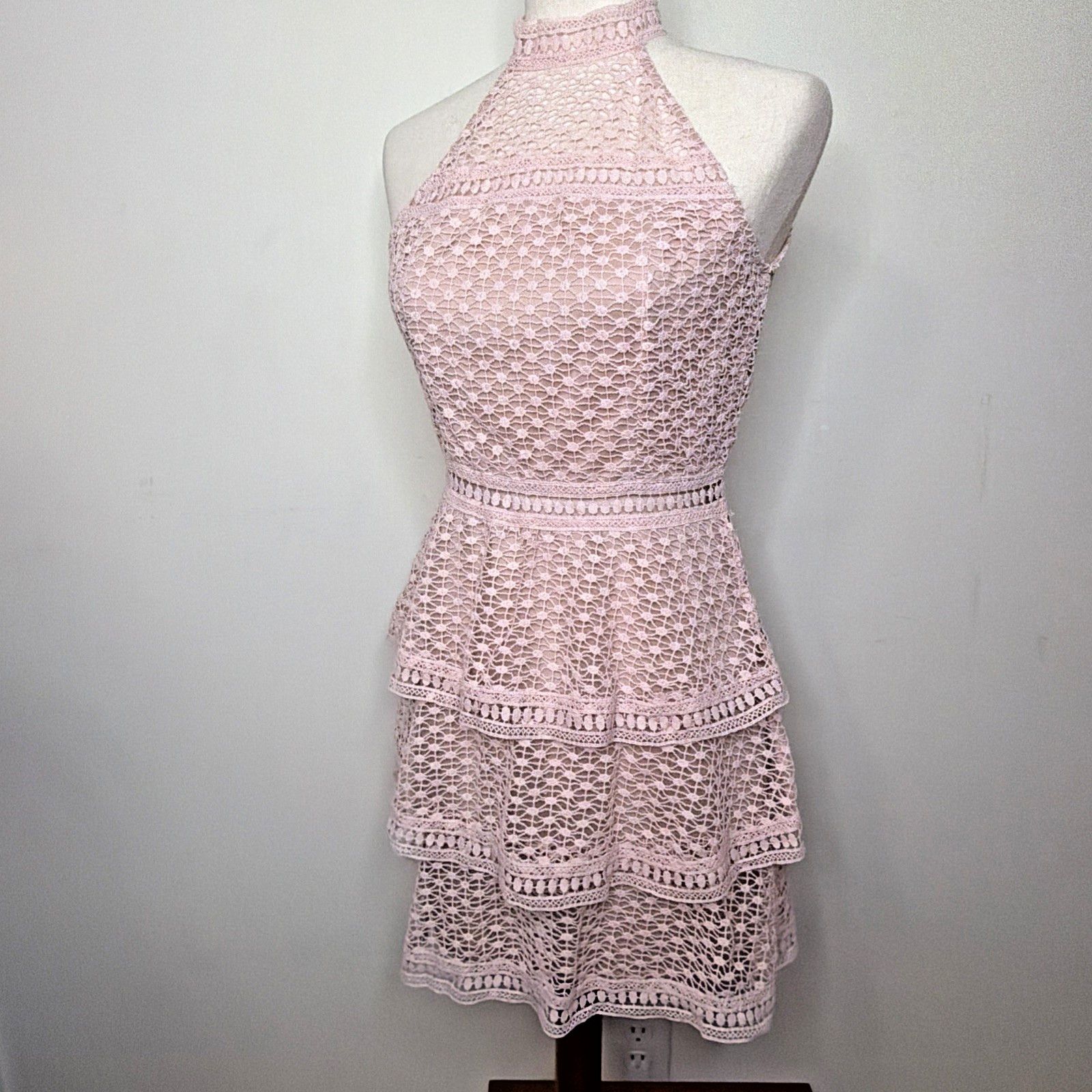 Other AX PARIS size 10 Fits size 8 Model High Neck LaceDress PINK Size L / US 10 / IT 46 - 8 Thumbnail