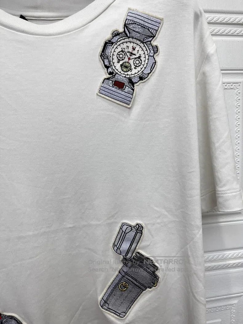 Louis Vuitton Louis Vuitton Emblem Embroidered T-Shirt Size US S / EU 44-46 / 1 - 2 Thumbnail