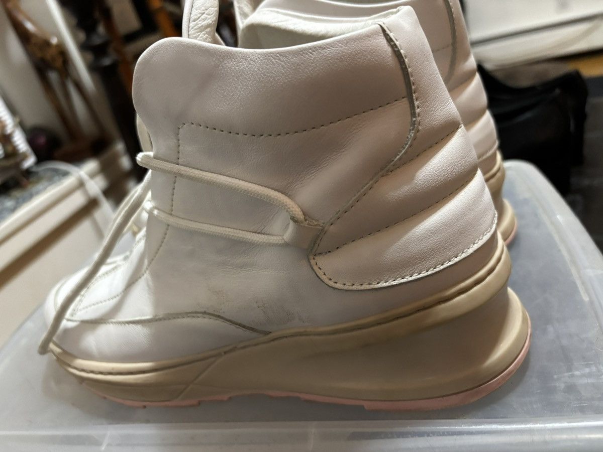 Filling Pieces Be Taller! RARE VINTAGE med-top BABY PINK SOLES! Size US 9 / IT 39 - 2 Thumbnail