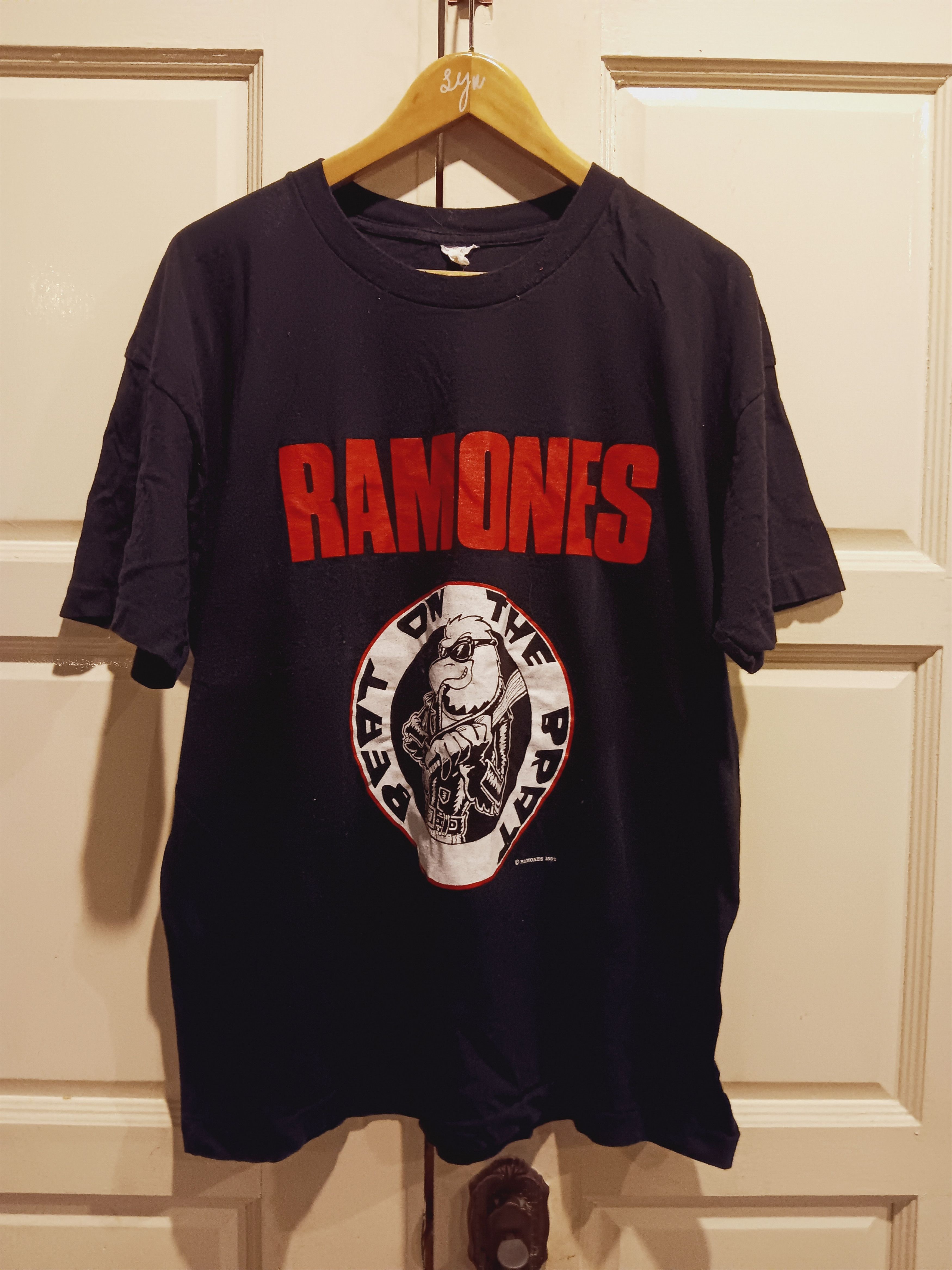 VINTAGE RAMONES 1995 BEAT ON THE BRAT T-SHIRT