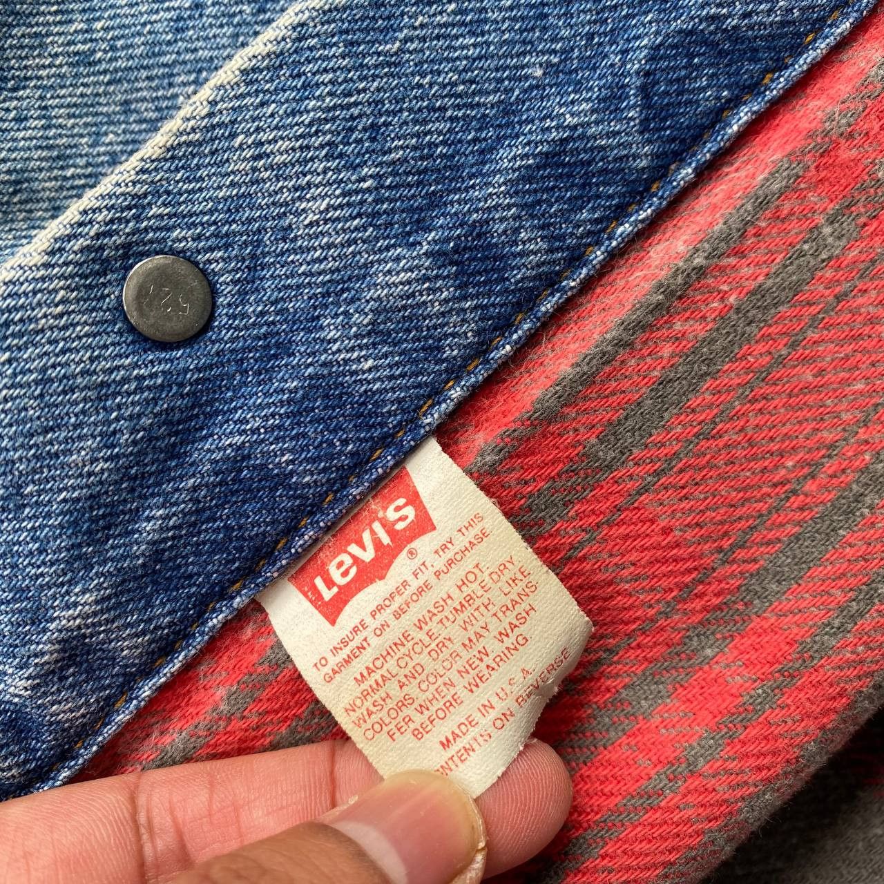 Levi's Vintage Clothing Vintage 90s Levi’s Blanket Lined Denim Trucker Jacket USA Size US M / EU 48-50 / 2 - 15 Thumbnail