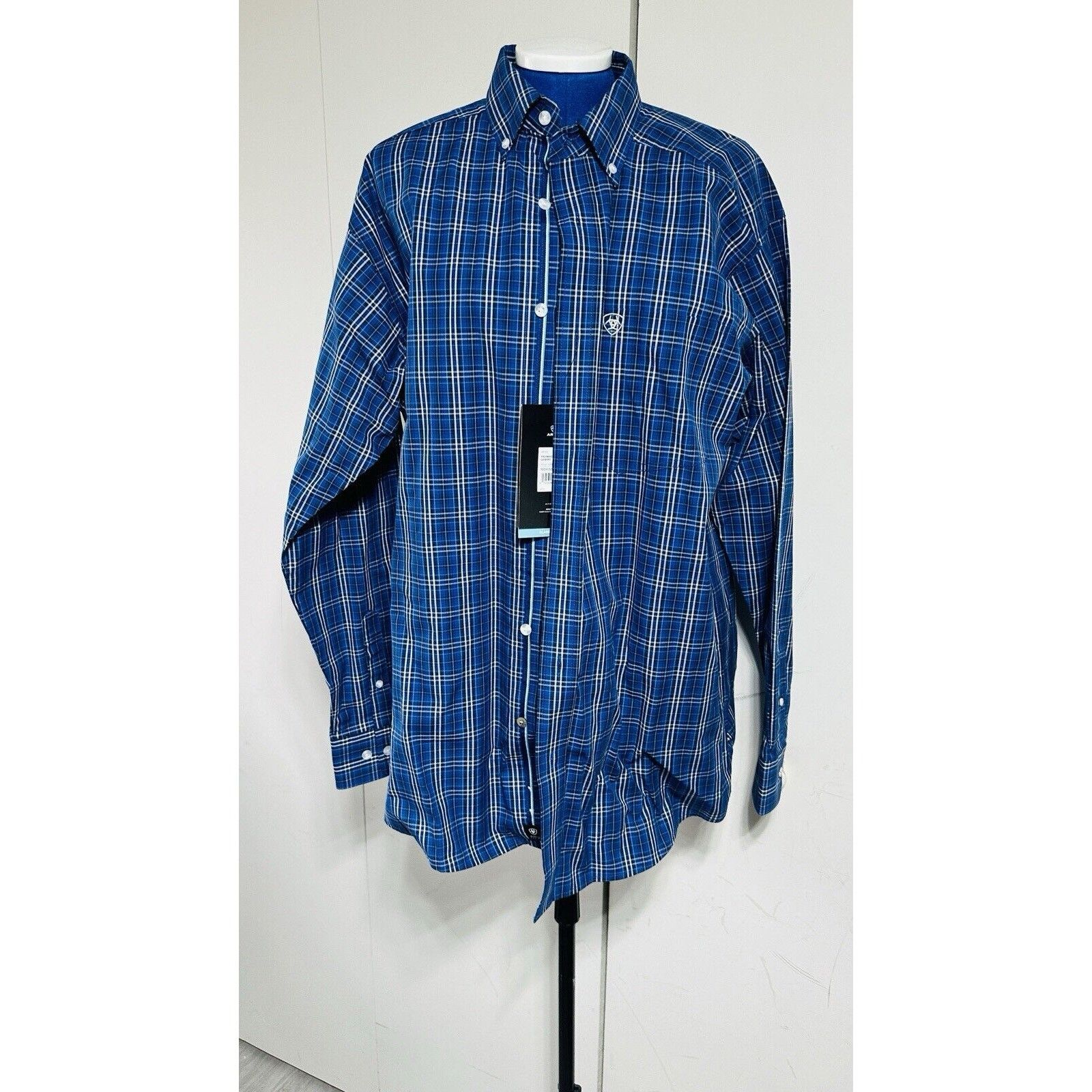 Ariat Ariat Men's Pro Series Naveen Classic Fit Button Western M Size US M / EU 48-50 / 2 - 3 Thumbnail