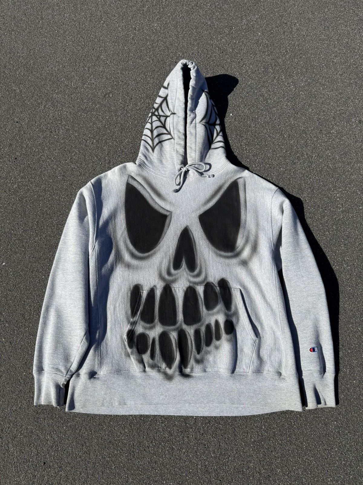 Champion Skull faced airbrushed hoodie Size US XL / EU 56 / 4 - 1 Thumbnail
