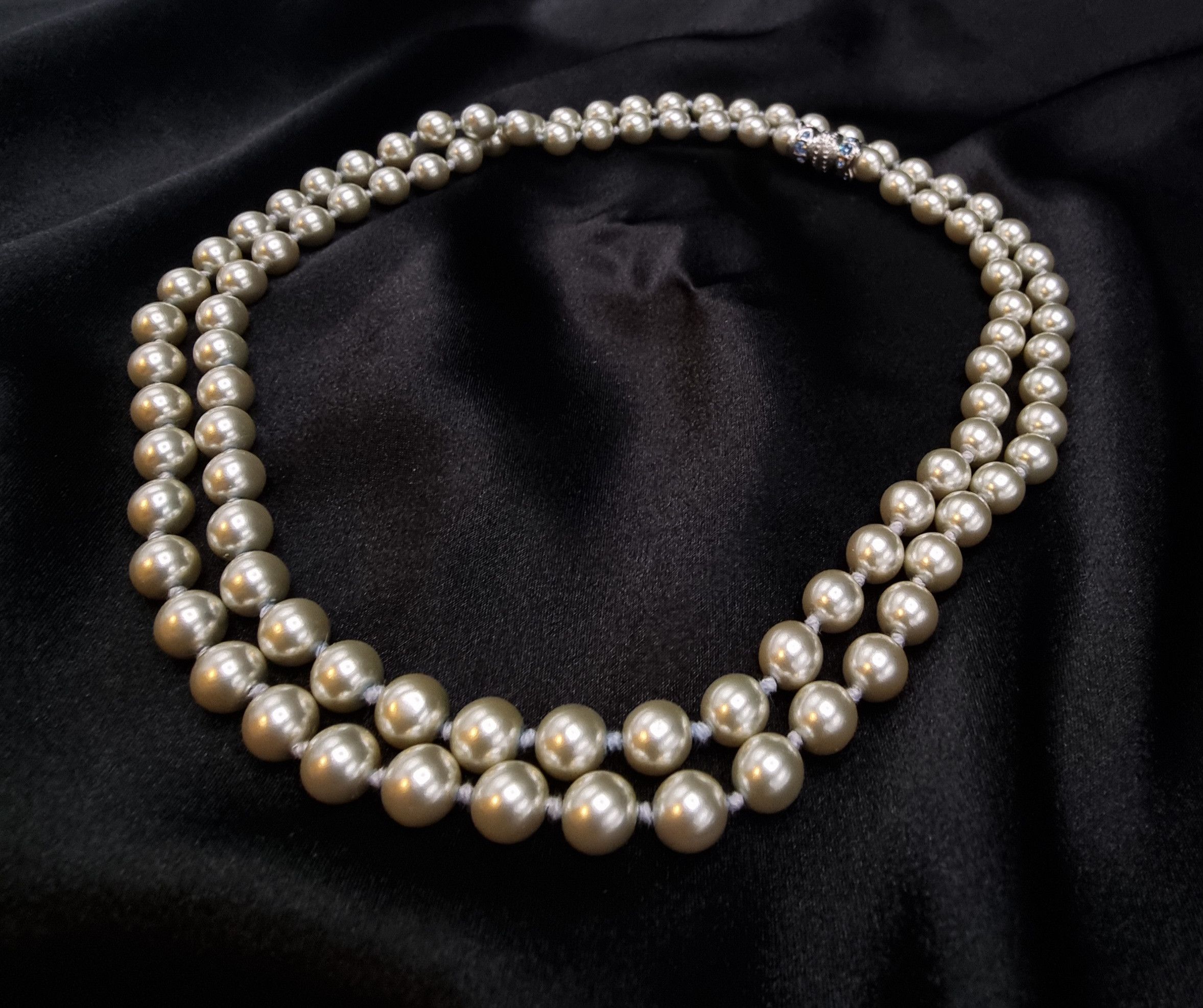 Vintage Rare Find Vintage 1990s NOLAN MILLER Signed Long Faux Pearl Size ONE SIZE - 2 Thumbnail