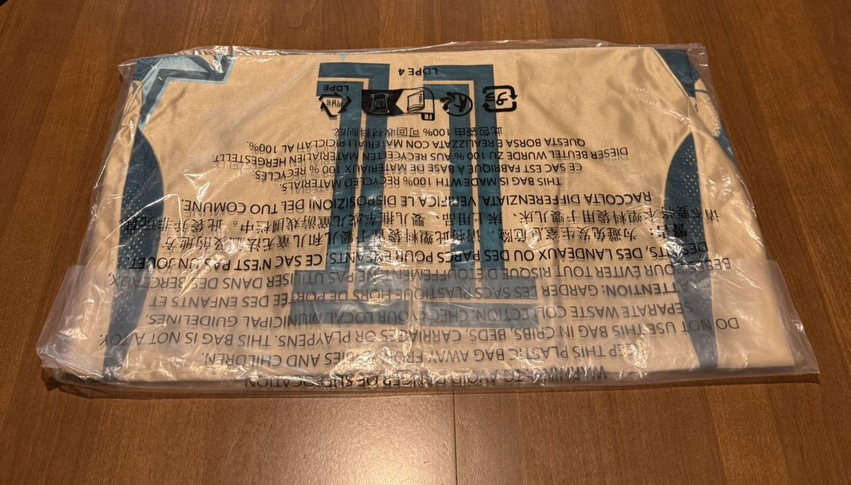 Supreme Supreme Stars Football Jersey (SS25) Gold Size Large Size US L / EU 52-54 / 3 - 2 Thumbnail