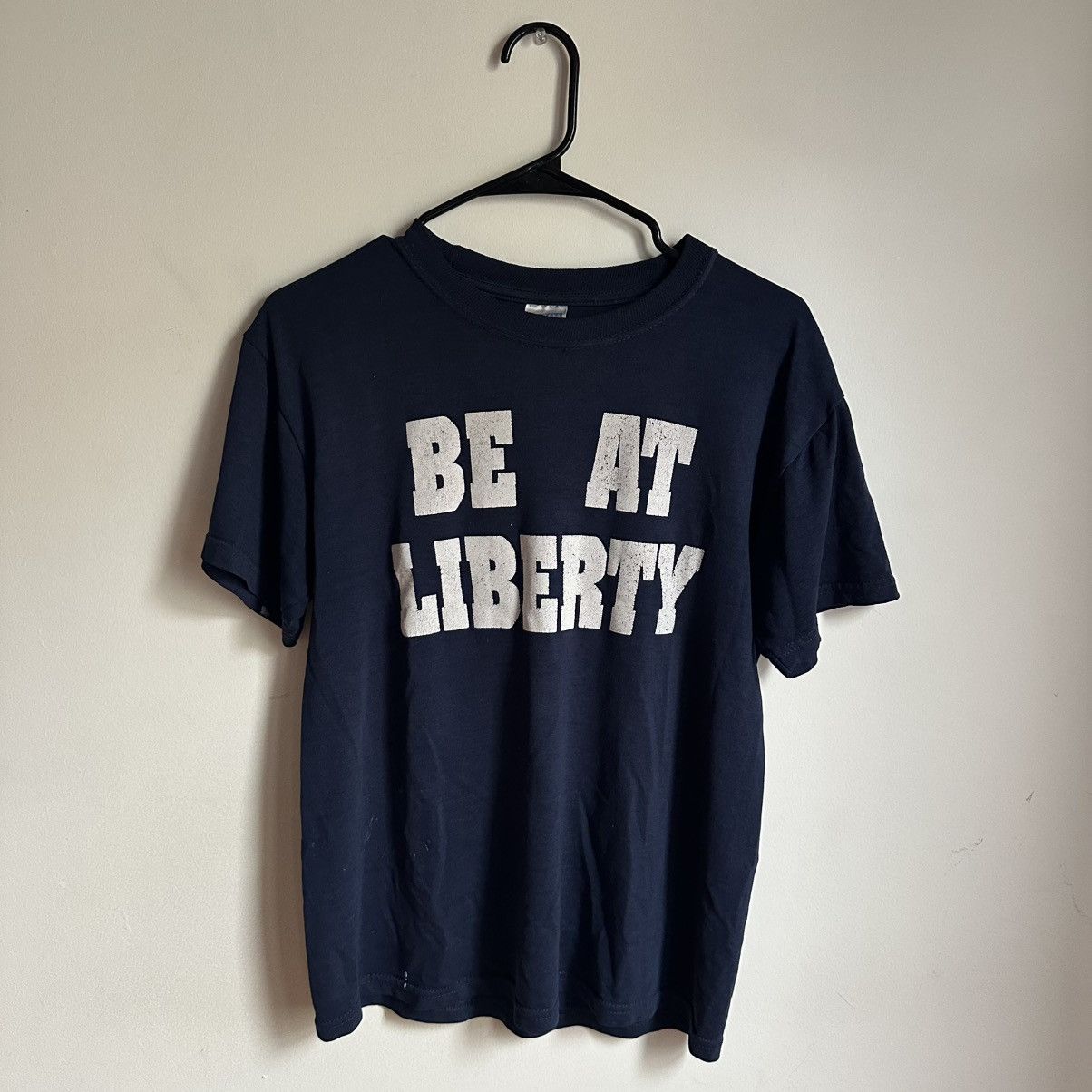 Vintage Vintage Be At Liberty Early 2000’s Tee Size US S / EU 44-46 / 1 - 1 Thumbnail