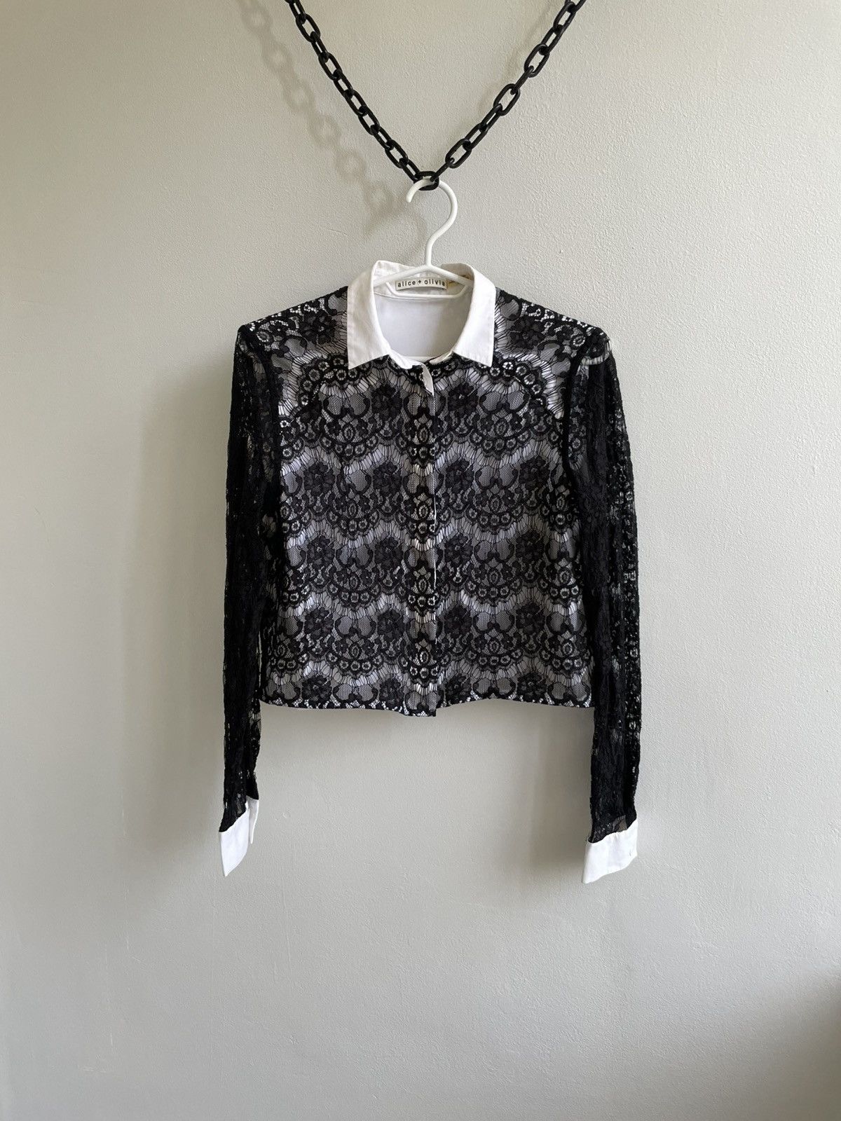 Alice + Olivia Alice + Olivia Shirt Long Sleeve Button Blouse Top Pullover Size XS / US 0-2 / IT 36-38 - 1 Thumbnail