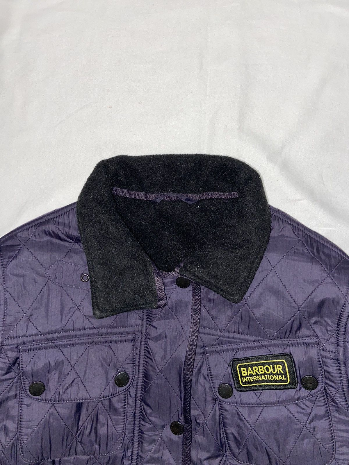 Barbour × Vintage VINTAGE WOMENS BARBOUR INTERNATIONAL JACKET PUFFER LUXURY Size M / US 6-8 / IT 42-44 - 4 Thumbnail