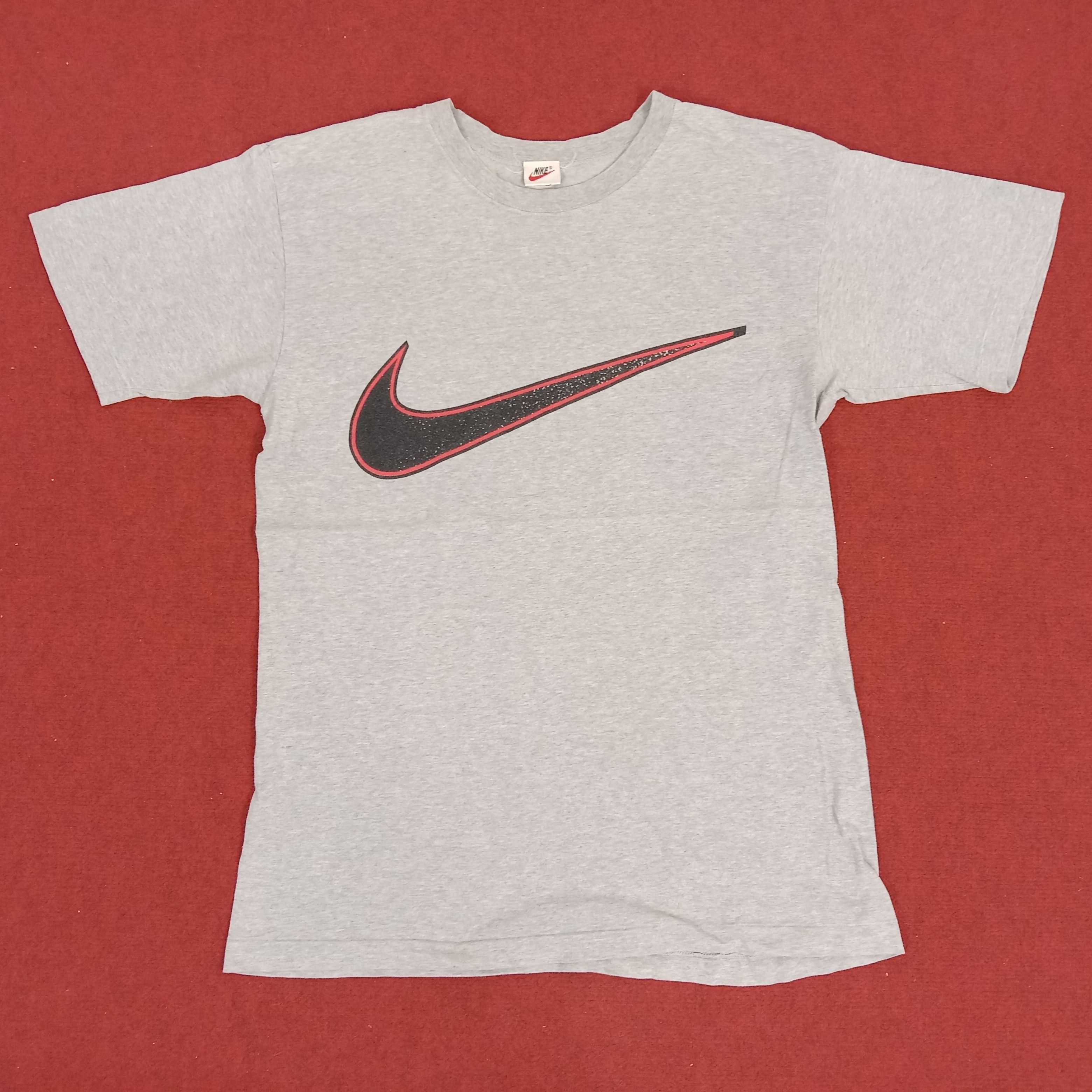 Nike × Vintage Nike Big Swoosh Streetwear Style Vintage Tshirt Size US M / EU 48-50 / 2 - 1 Thumbnail