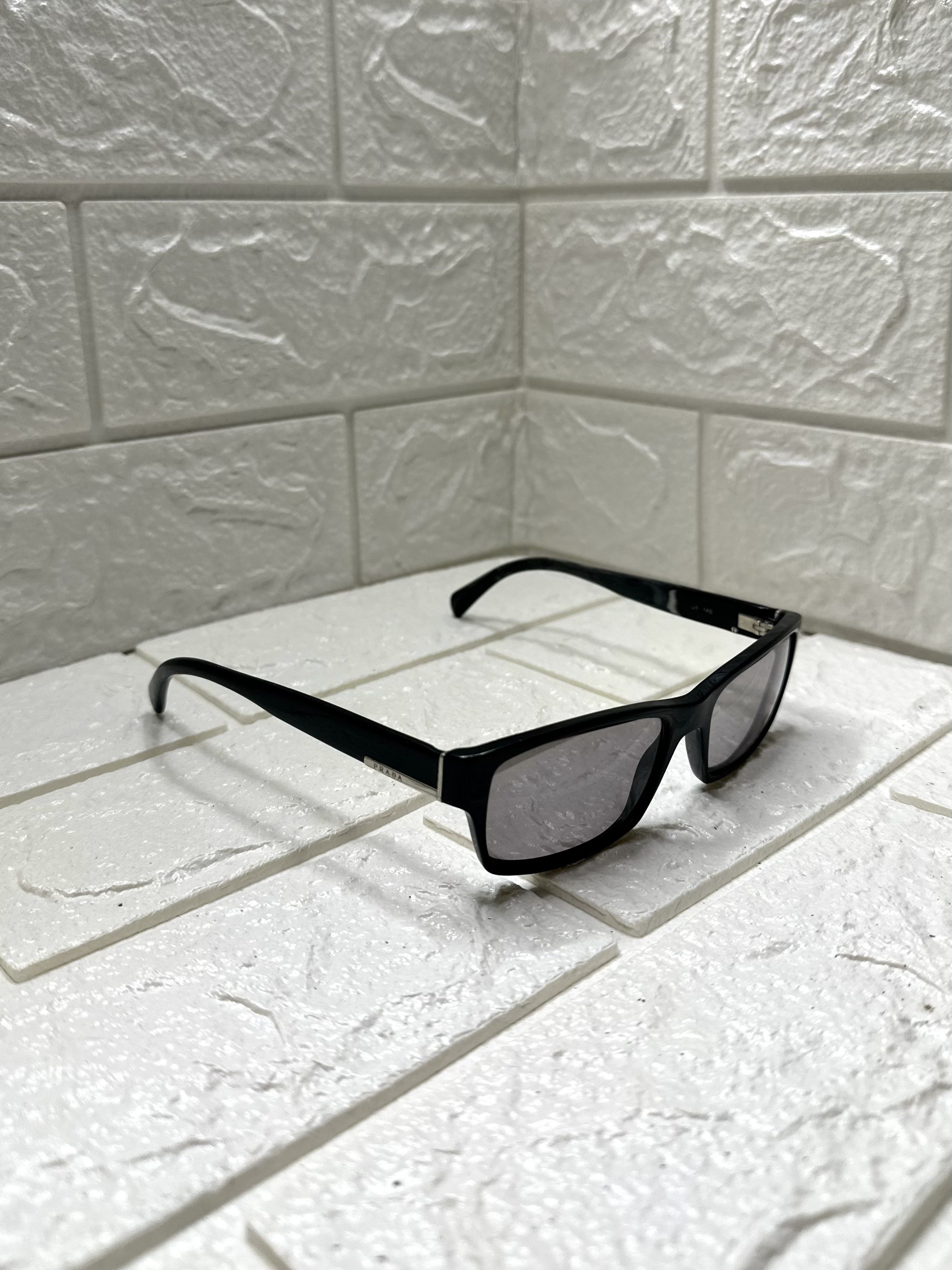 Prada Prada Classic Vintage Sunglasses Size ONE SIZE - 1 Thumbnail