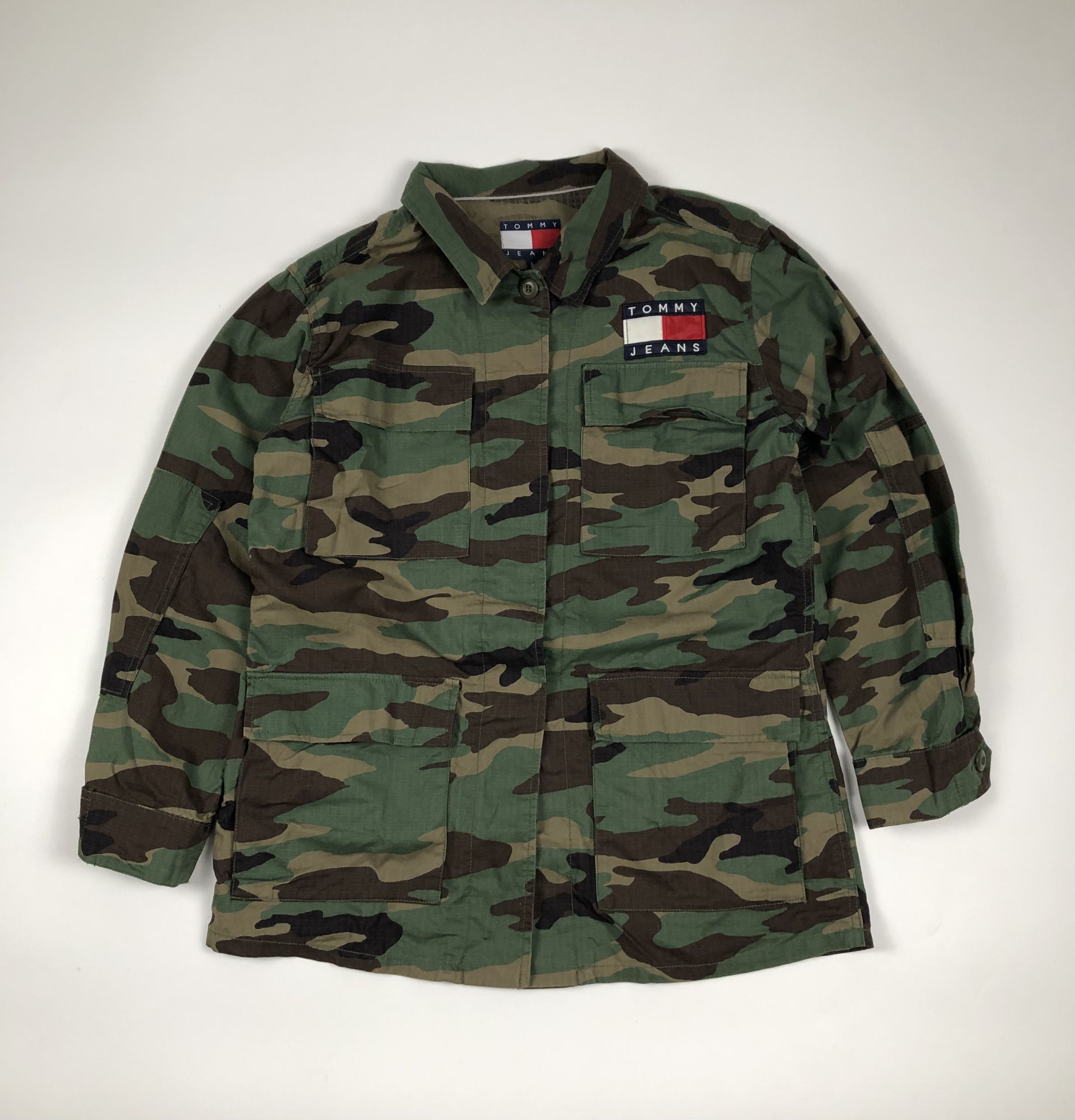 Tommy Jeans Tommy Jeans 90s Woodland Camouflage Jacket Size L / US 10 / IT 46 - 1 Thumbnail