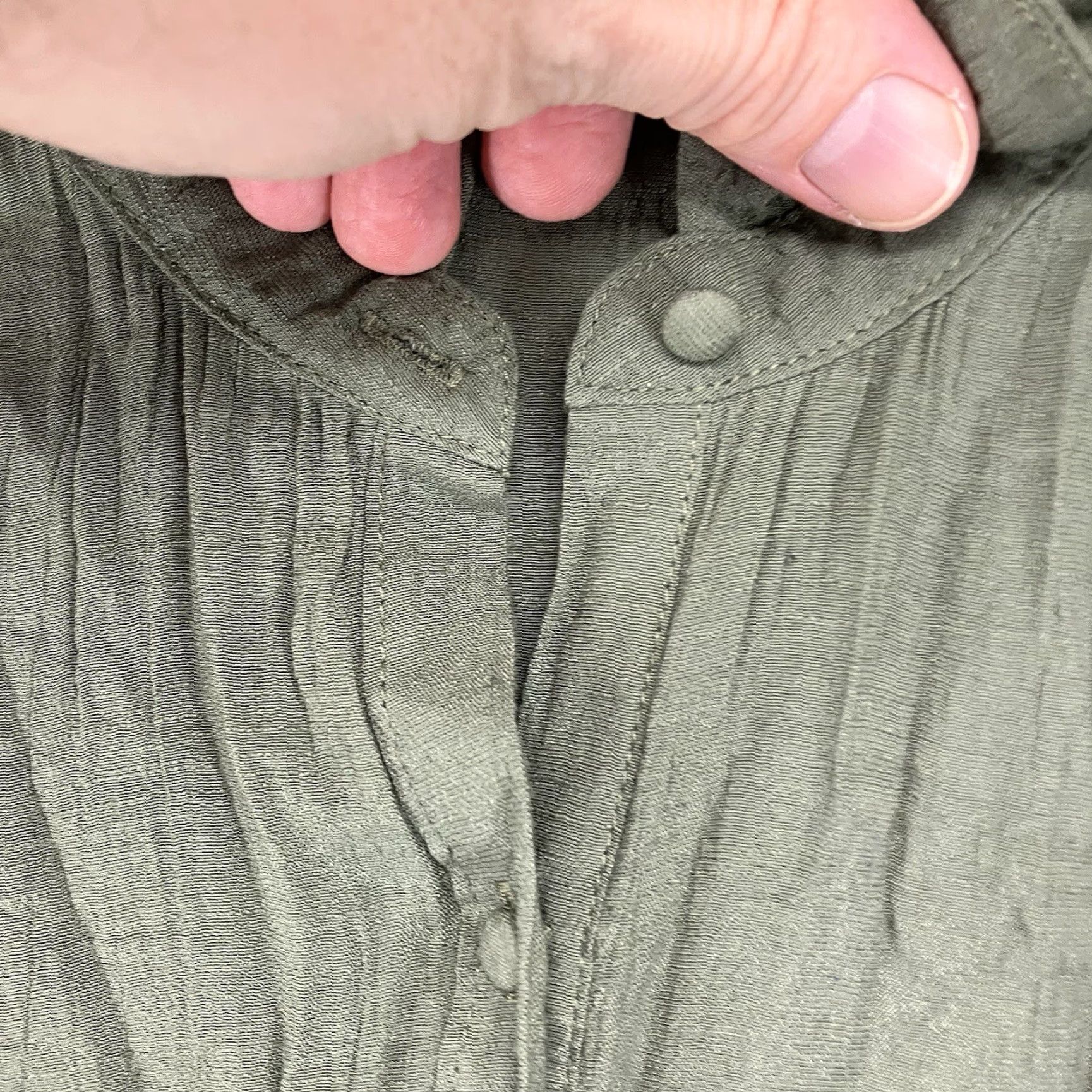 Nanette Lepore Nanette Lepore Women's Blouse Small Sage Green Button Collared Long Sleeve Rayon Blend Relaxed Fit Casual Shirt 90s Bohemian Beach Size S / US 4 / IT 40 - 5 Thumbnail