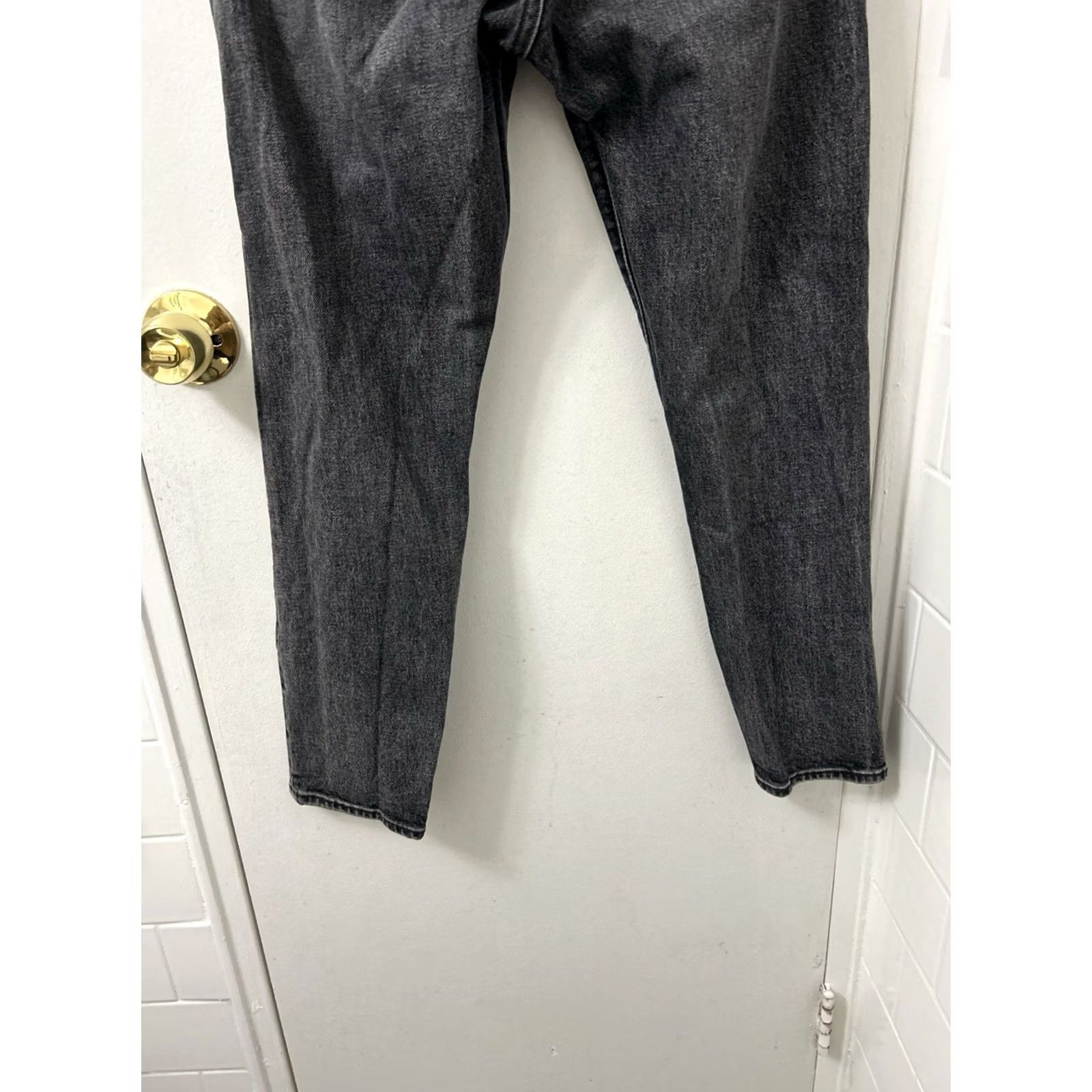 Levi's Levi's Wedgie Straight Jeans Women Charcoal Gray High Rise 28x27 Denim Stretch 5-Pocket Button Fly Vintage-esque Size 28" / US 6 / IT 42 - 3 Thumbnail