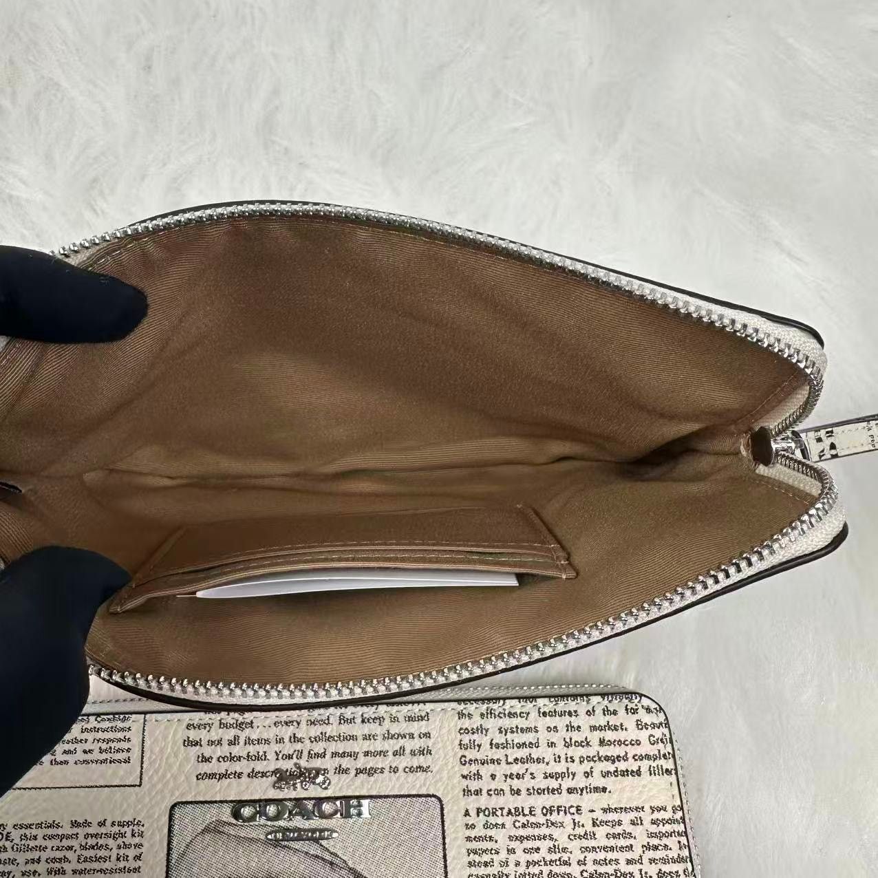 Coach Coach Large Corner Zip Wristlet Newspaper Print Silver/Chalk Size ONE SIZE - 4 Thumbnail