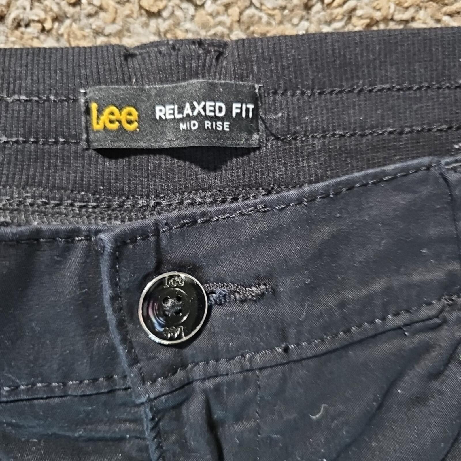 Lee Lee Relaxed Fit Mid Rise 14M Black Capris Size 36" / US 14 / IT 50 - 2 Thumbnail