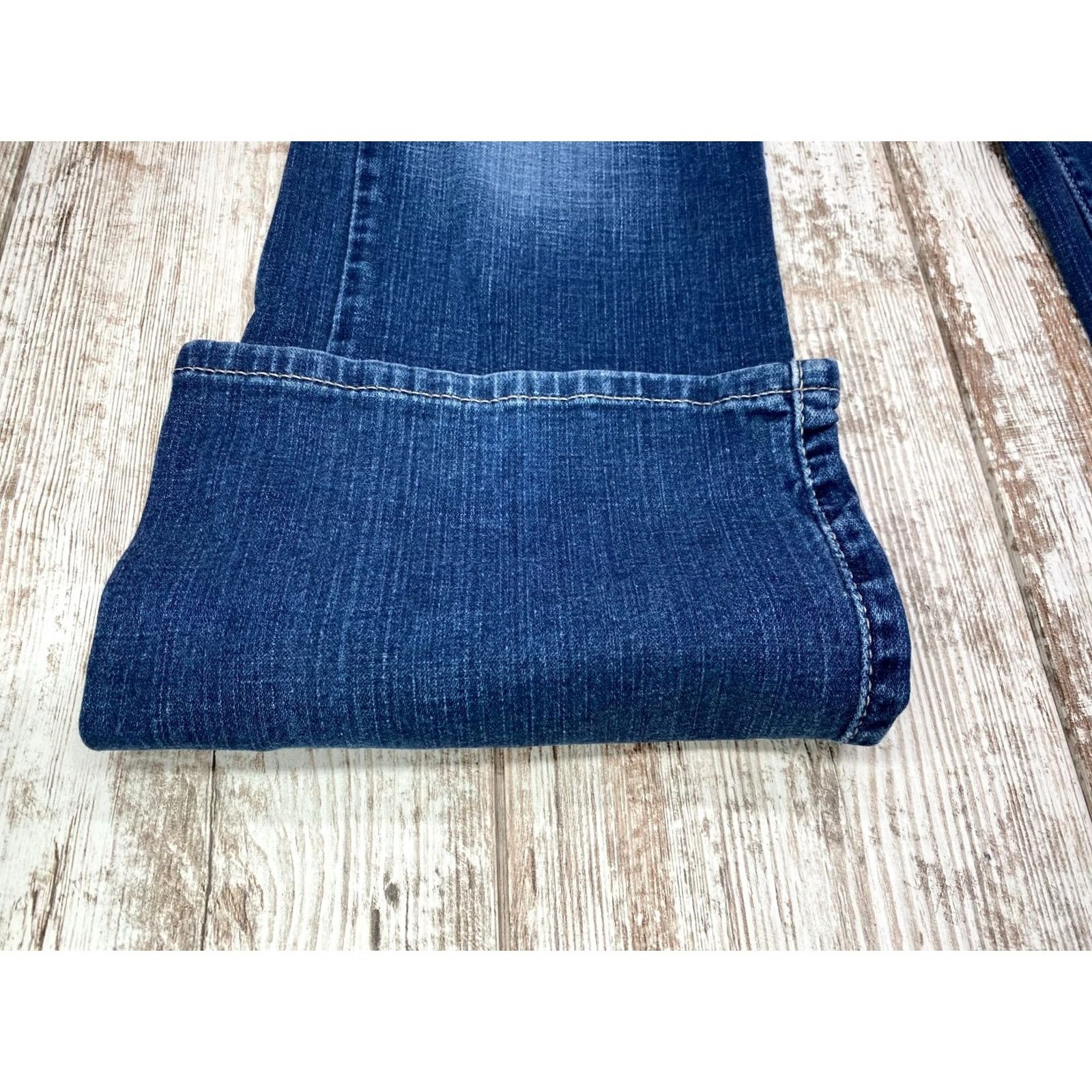Levi's Levis 529 Jeans Boot Cut Denim Mid Rise 8M 30 Inseam Blue Womens Size 30" / US 8 / IT 44 - 4 Thumbnail