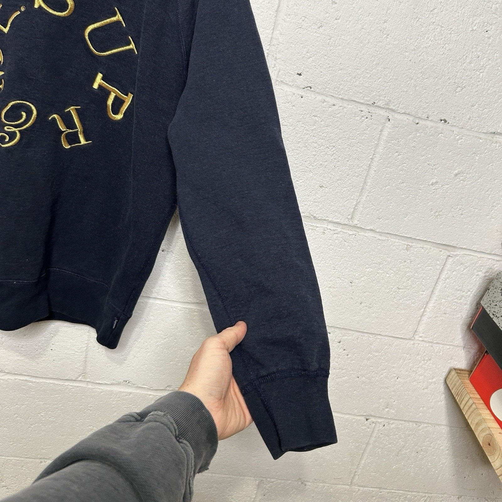 Supreme Supreme Circle Script CrewNeck Sweatshirt “Navy Gold” FW13 Size US M / EU 48-50 / 2 - 6 Thumbnail