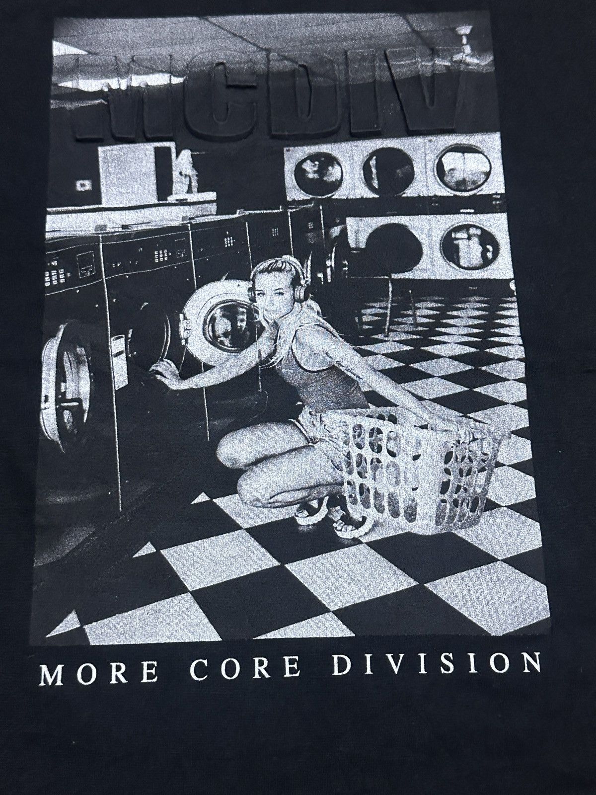 Japanese Brand Rare🔥 MCDIV Hard Core Surf Style Tee Size US S / EU 44-46 / 1 - 3 Thumbnail