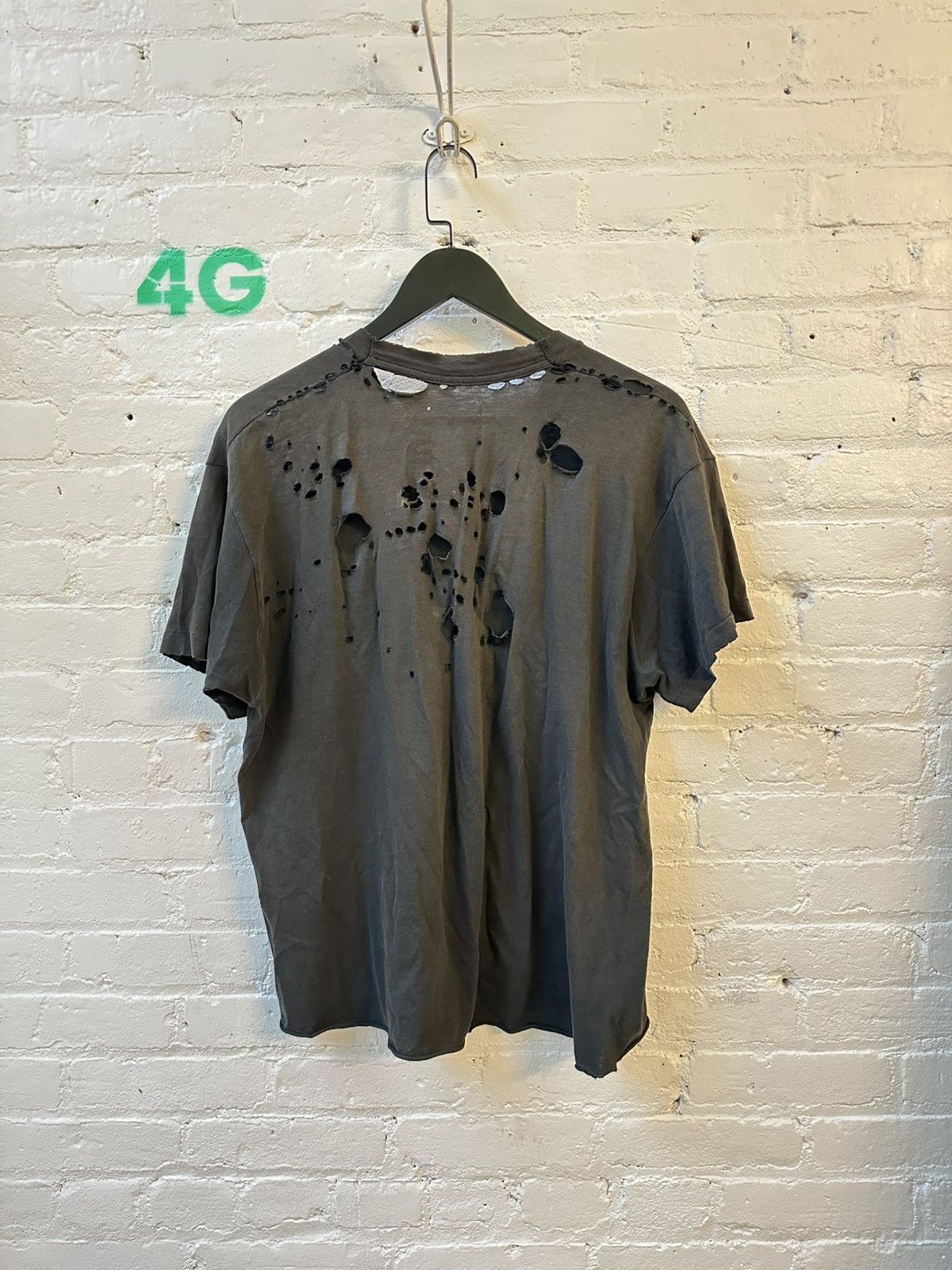 Vintage VINTAGE SINGLE STITCH THRASHED T SHIRT Size US L / EU 52-54 / 3 - 2 Thumbnail