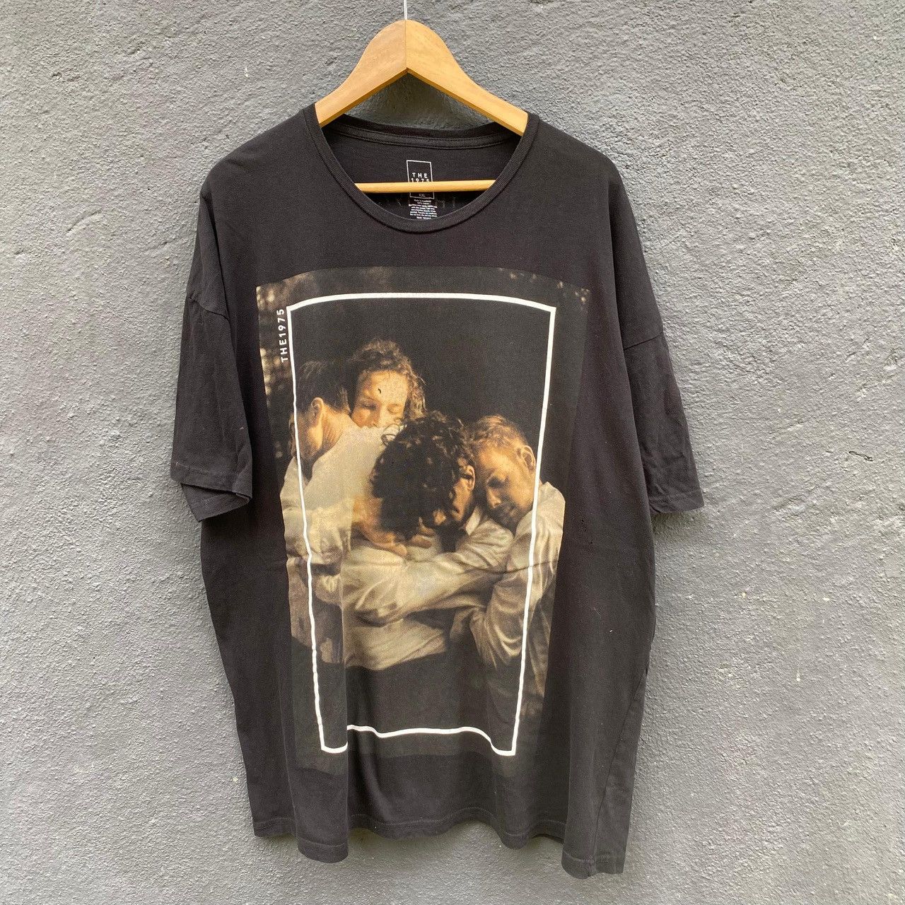 Band Tees Thrashed Faded The 1975 Band Tee Size US XXL / EU 58 / 5 - 1 Thumbnail