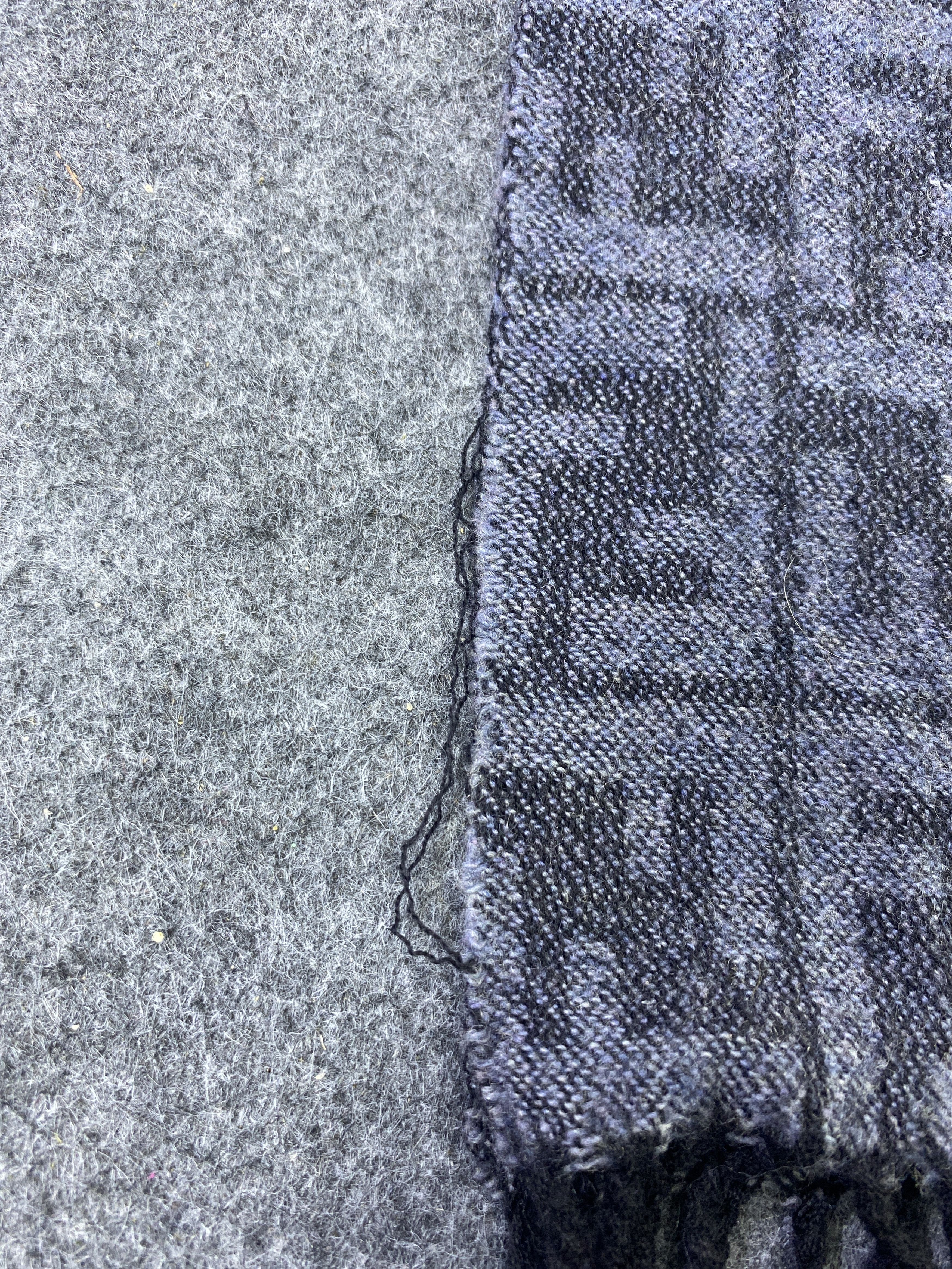 Designer Missing Tag Fendi Scarf / Muffler / Neckwear -T714 Size ONE SIZE - 8 Thumbnail